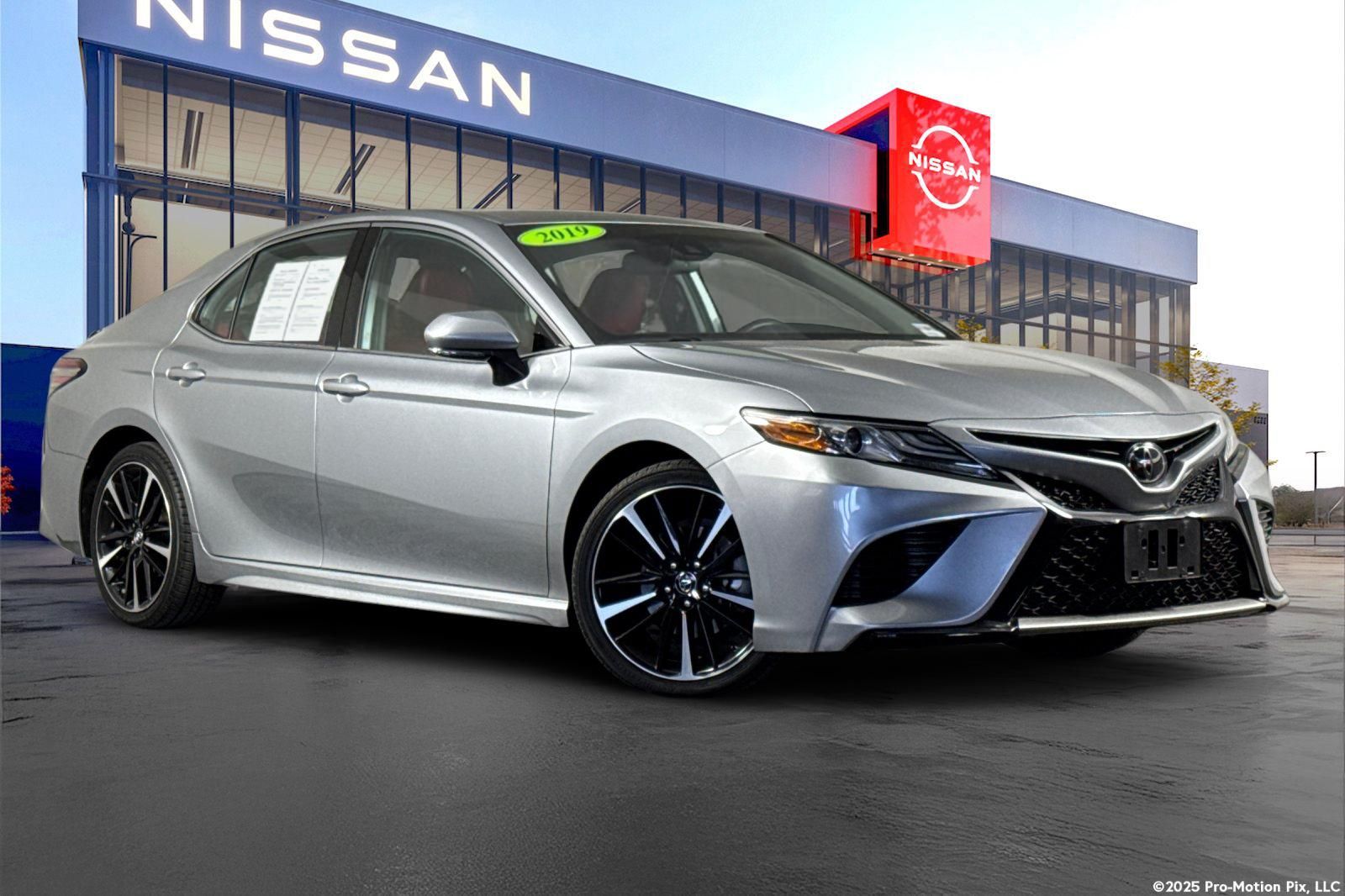 Celestial Silver Metallic 2019 Toyota Camry Sedan Front-Wheel Drive 8-Speed Automatic