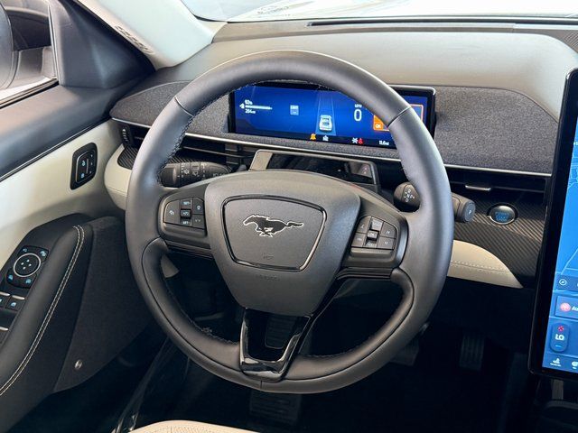 New 2026 Star White Metallic Tri-coat Ford Premium image 19