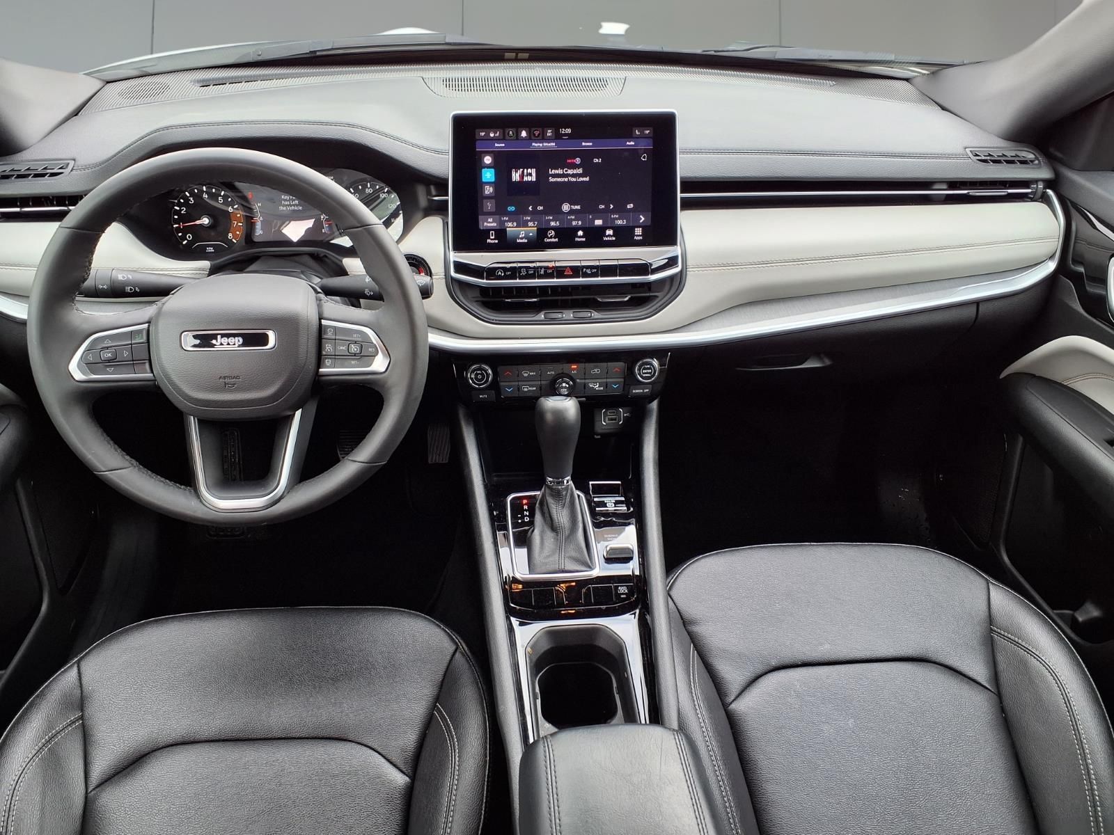 2025 Jeep Compass Limited - 11