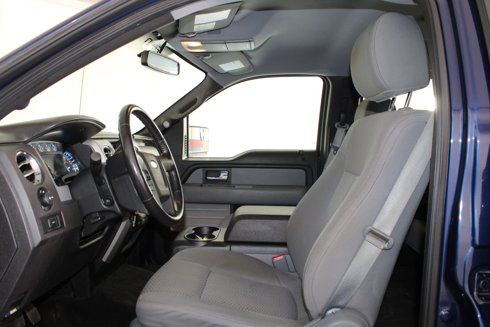 Used 2012 Blue Ford XLT image 7