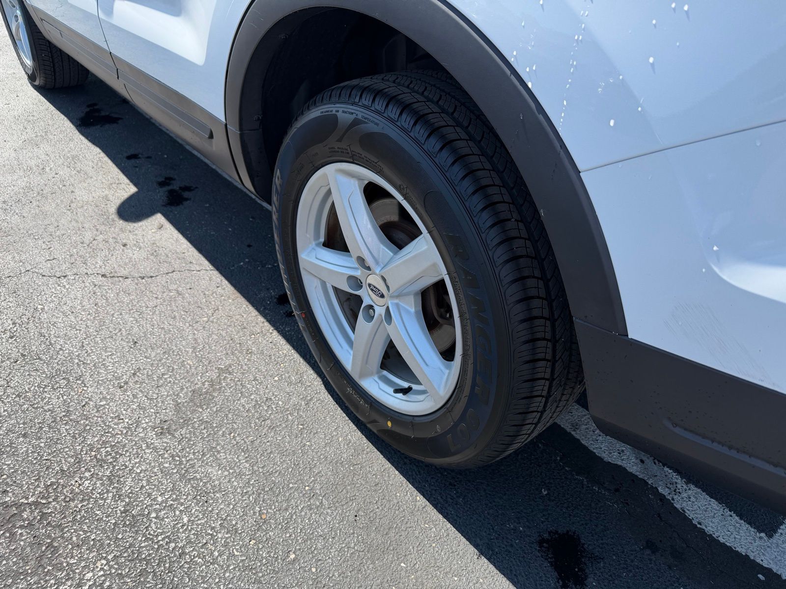 2018 Ford Explorer image 10