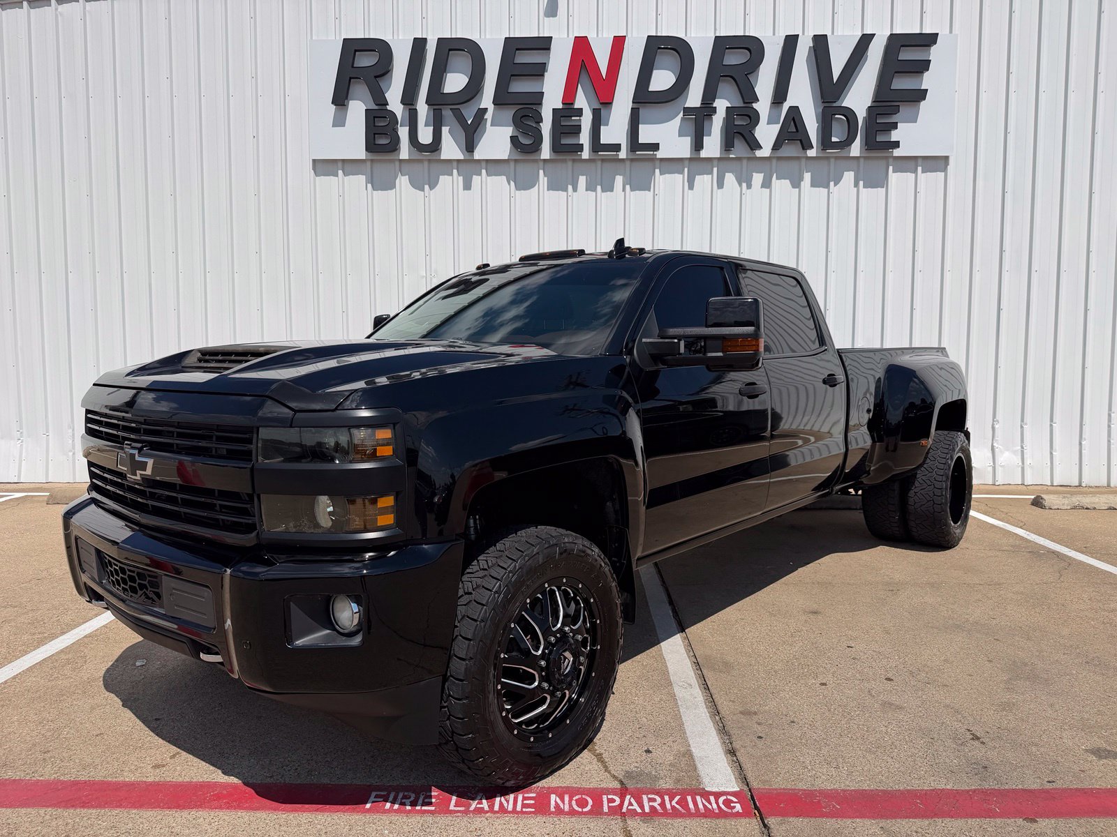  2019 Chevrolet Silverado 3500HD High Country Crew Cab 4WD   