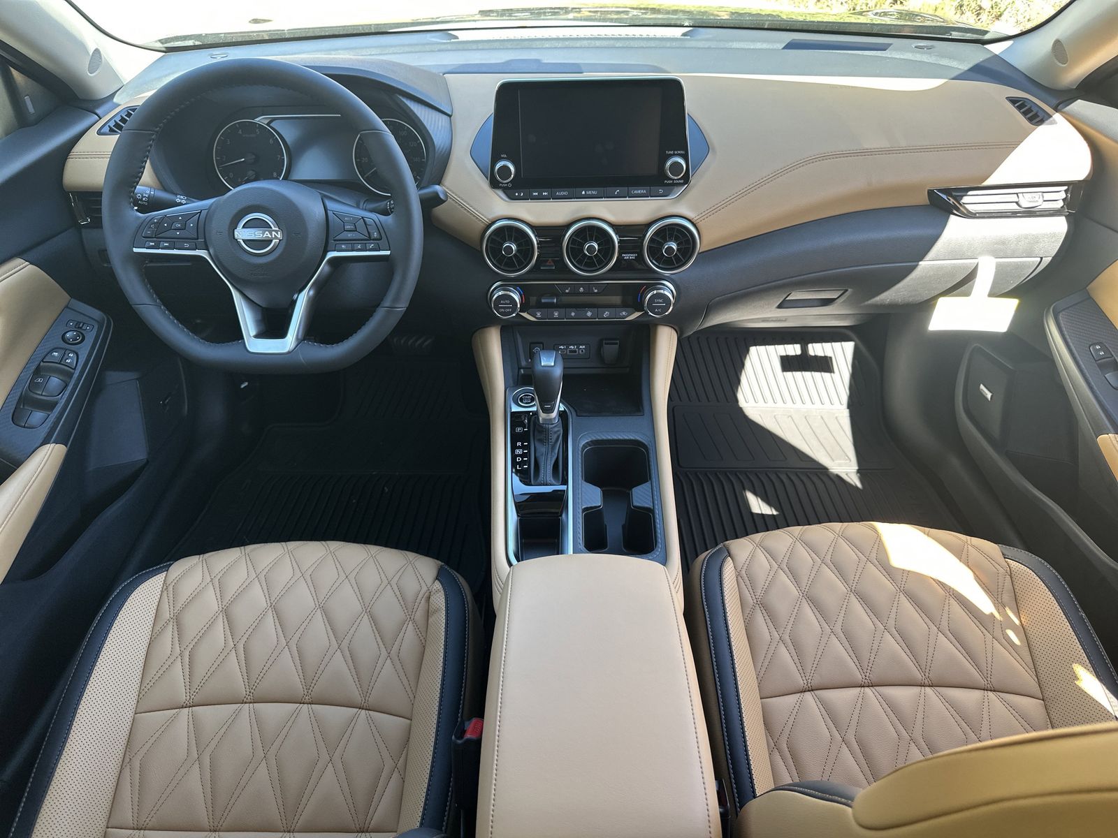 2025 Nissan Sentra SV photo 2