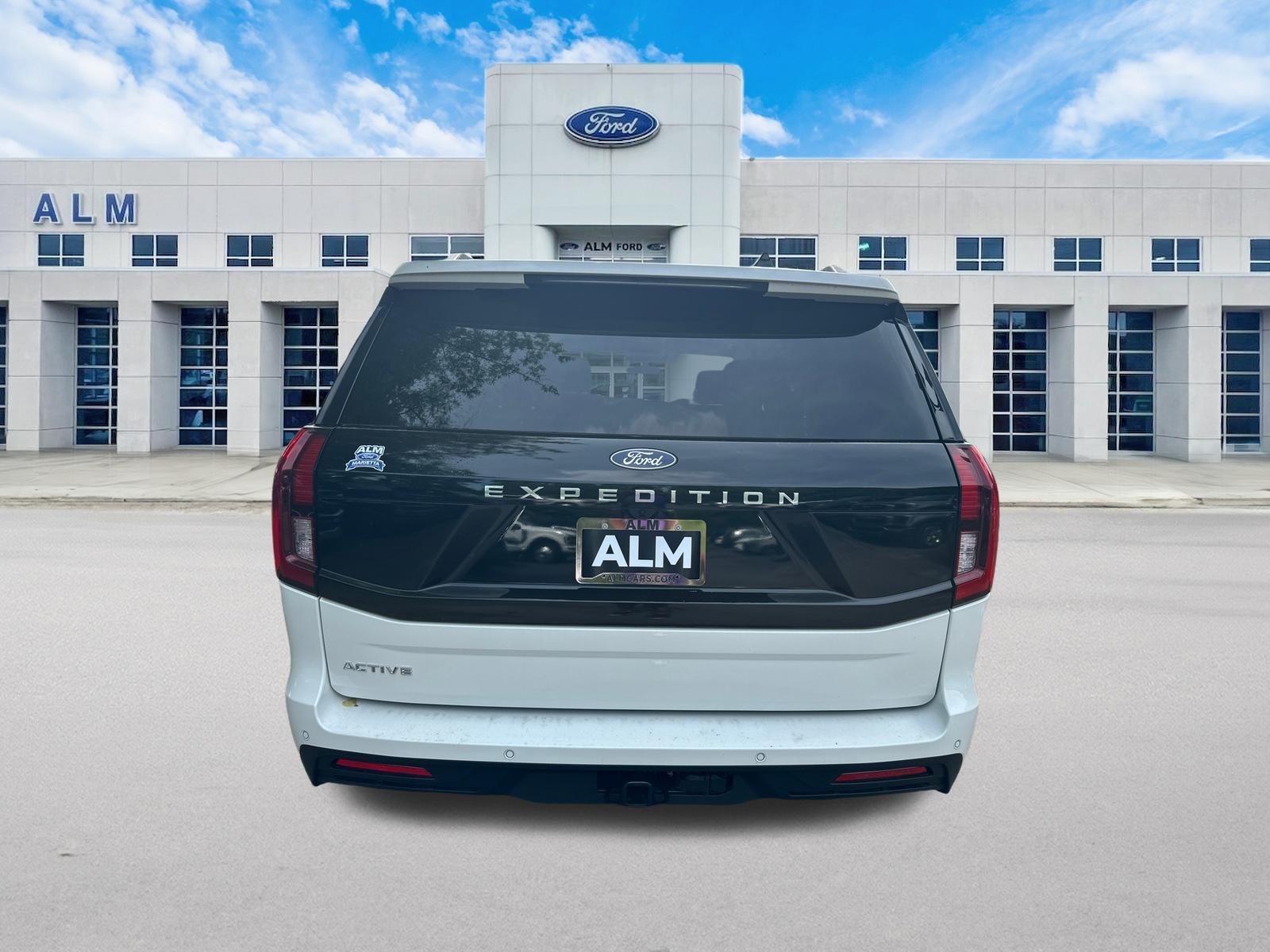 New 2026 Star White Metallic Tri-Coat Ford Active image 7