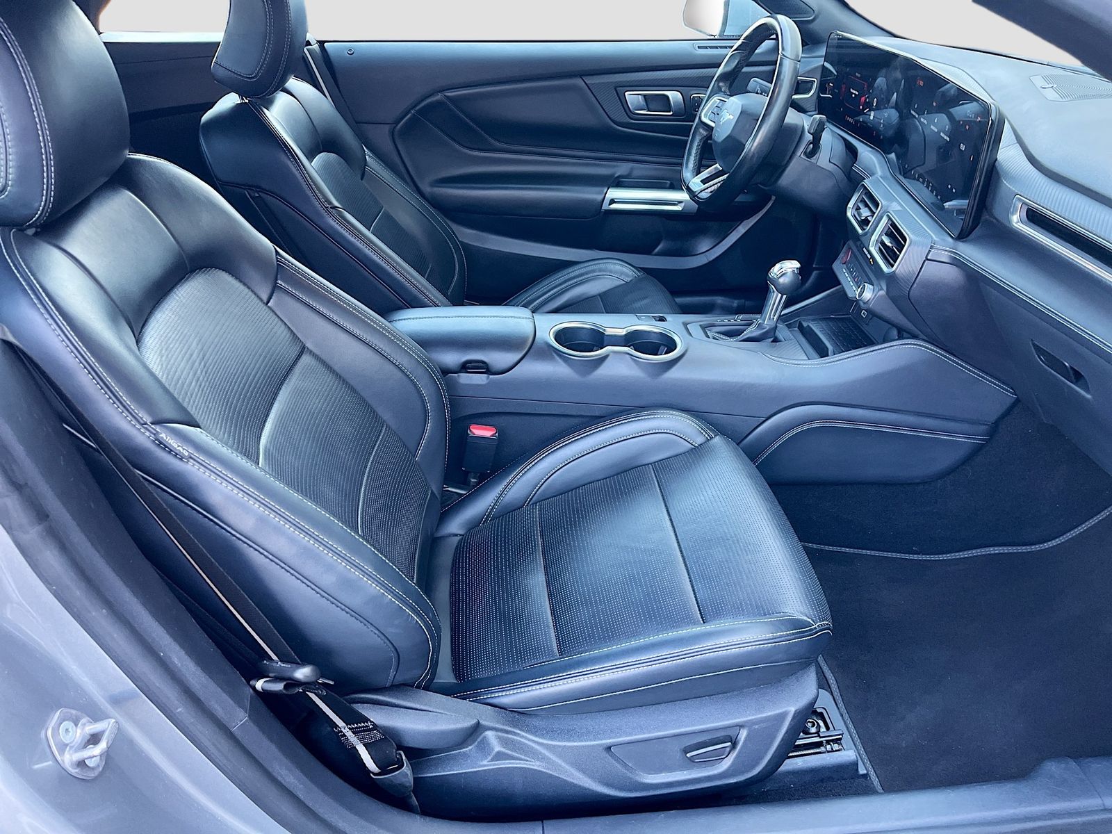 Used 2024 Silver Ford EcoBoost Premium image 26