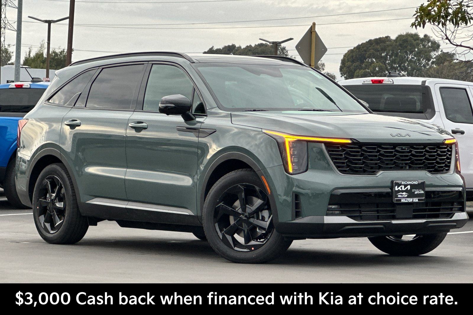 View vehicle photo 2