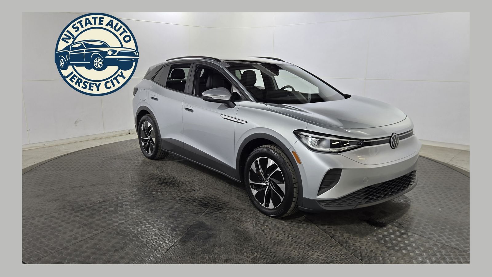 Silver Metallic 2022 Volkswagen ID.4 SUV / Crossover Rear-Wheel Drive Automatic