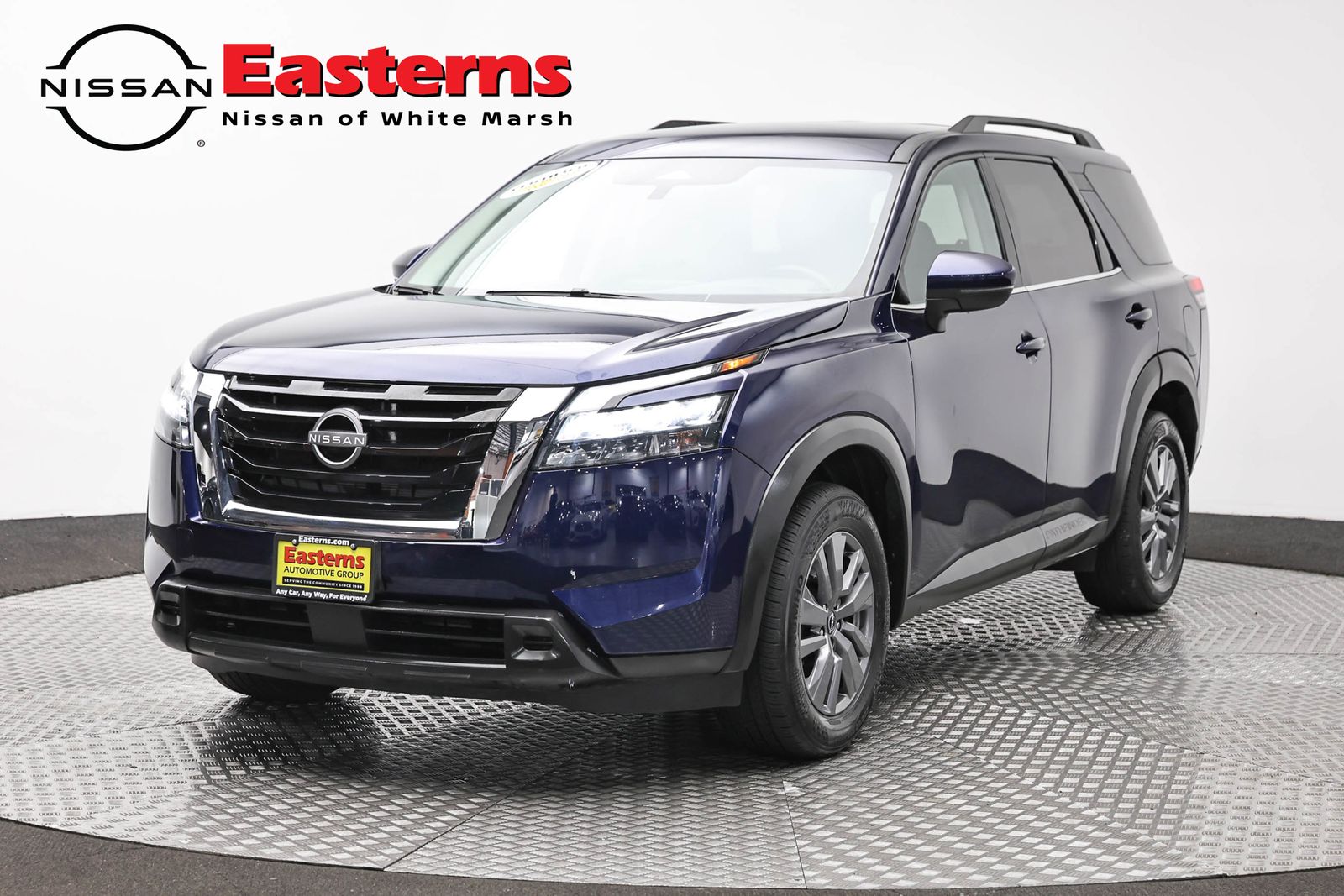 2025 Nissan Pathfinder SV 2WD's photo