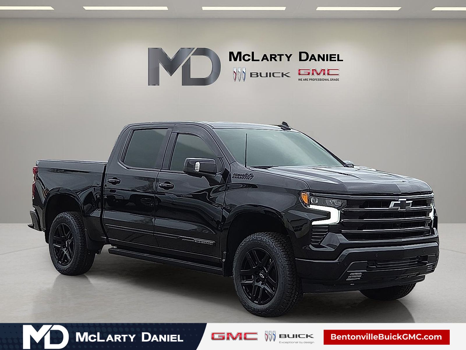 Black 2024 Chevrolet Silverado 1500 High Country Crew Cab 4WD Pickup Truck Four-Wheel Drive Automatic