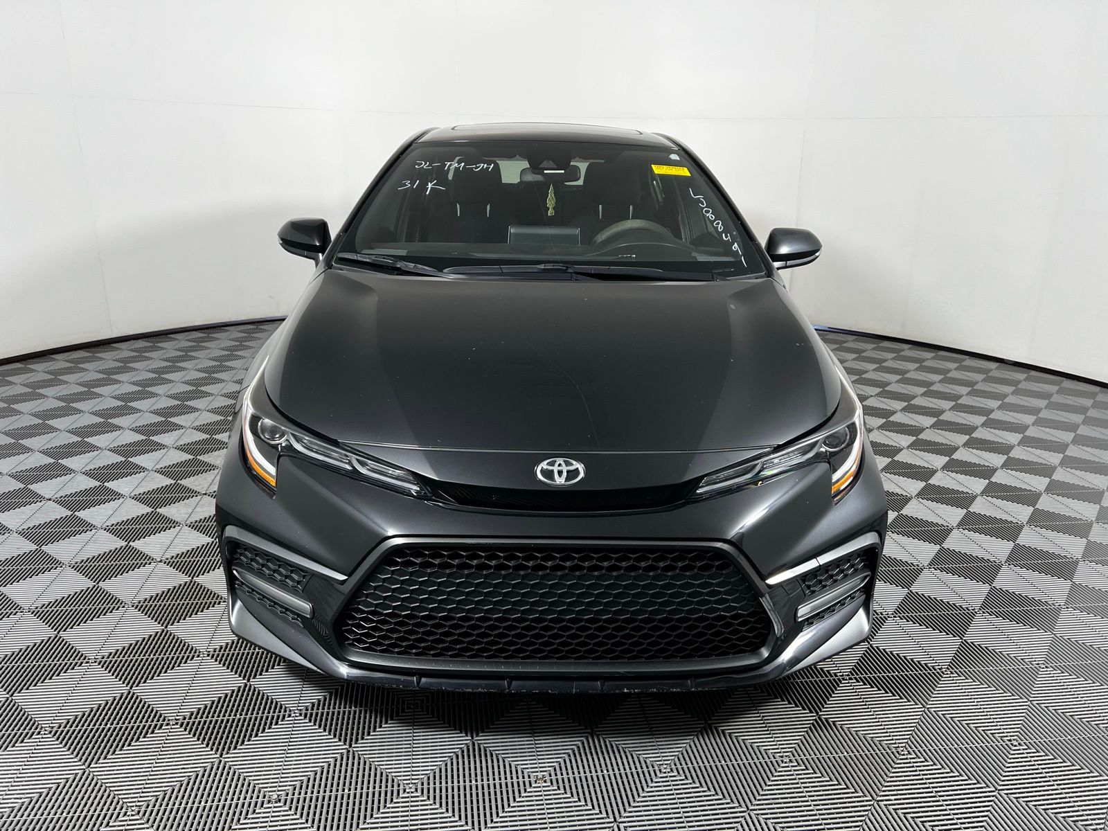 2020 Toyota Corolla SE 2