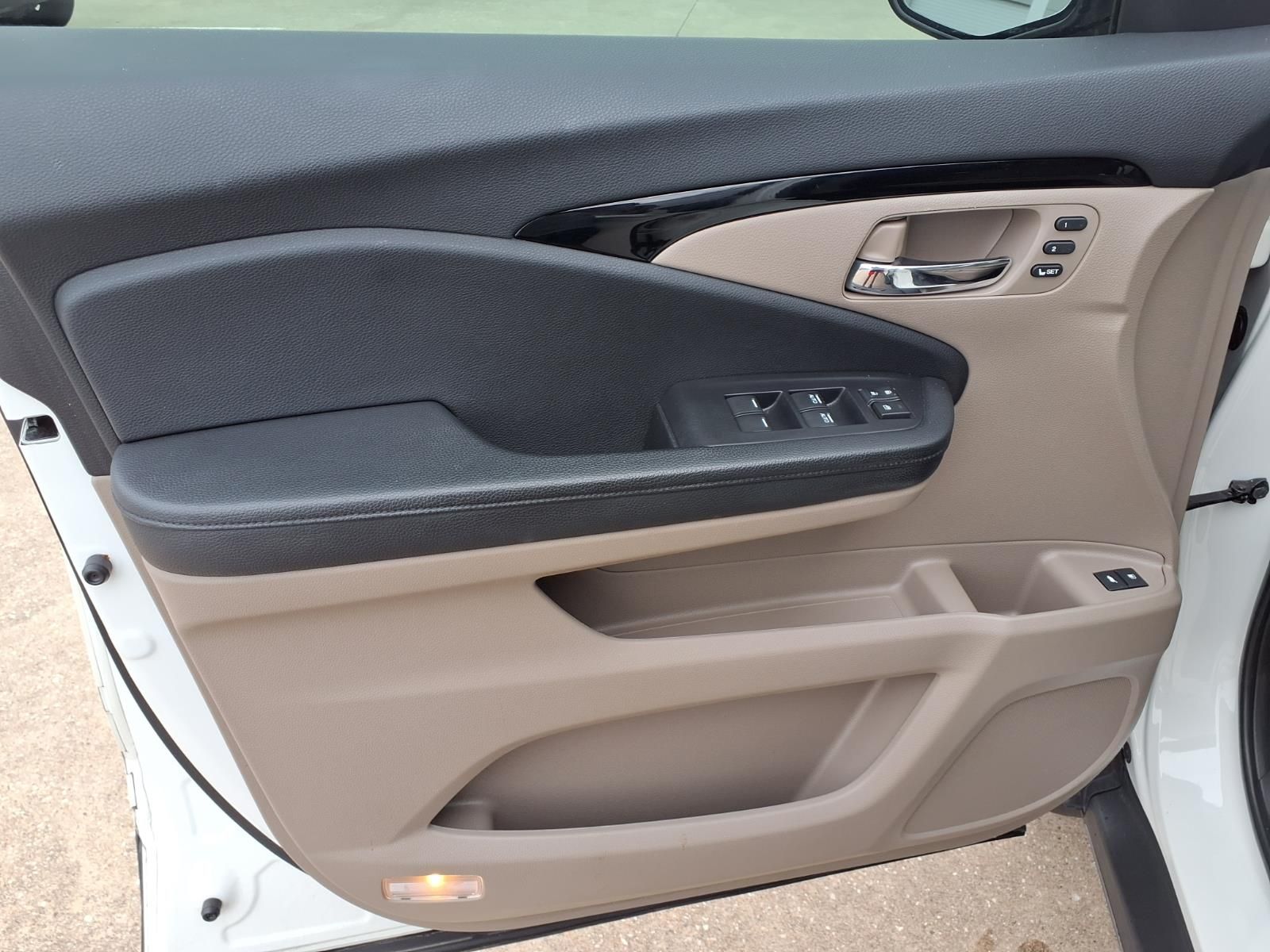 car-gallery-16