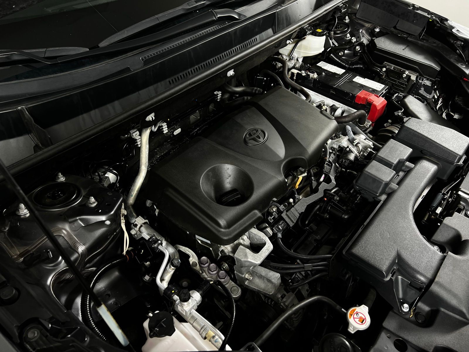 Thumbnail: 2024 Toyota RAV4 - 10