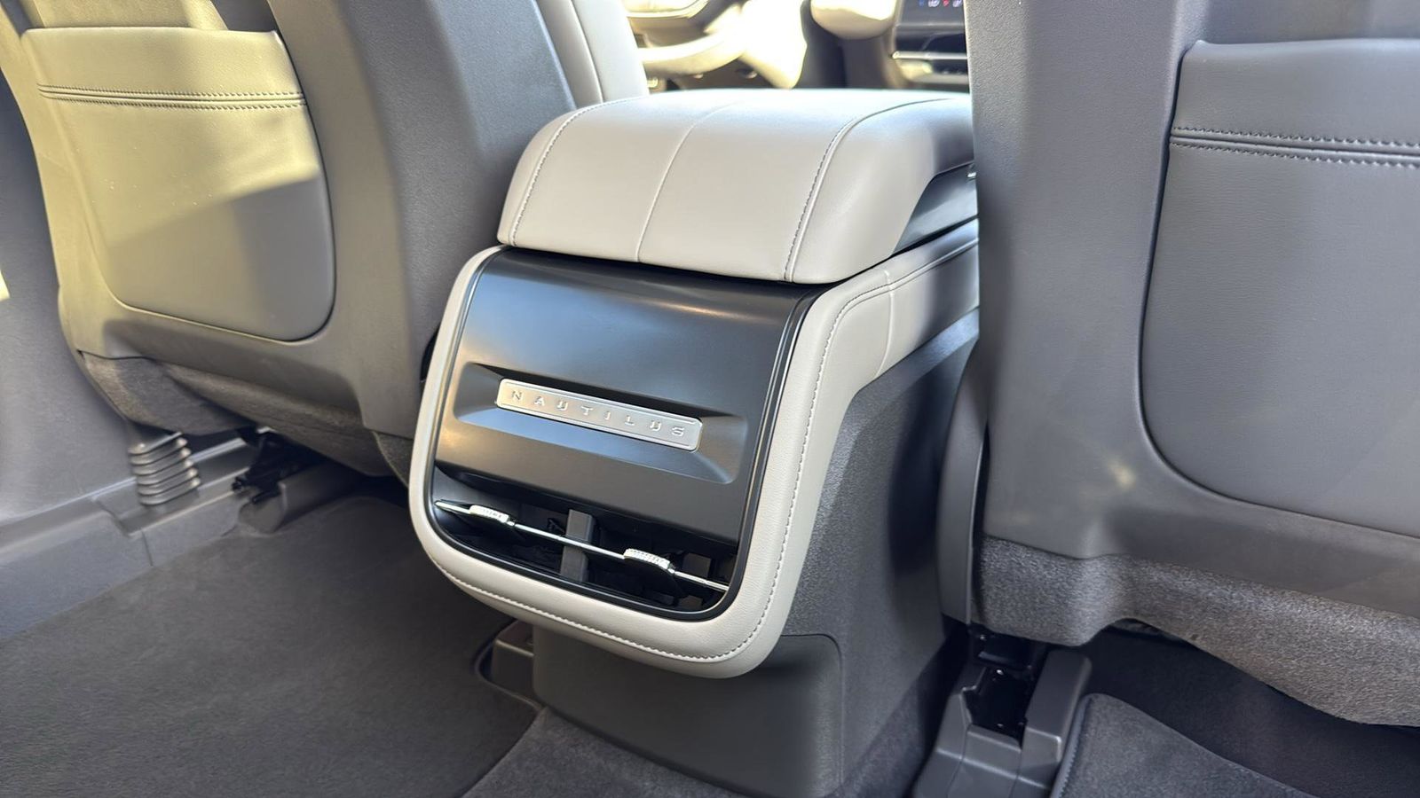 Used Car 2025 Lincoln Nautilus  Premiere For Sale Under $50,000 In Austin, Texas