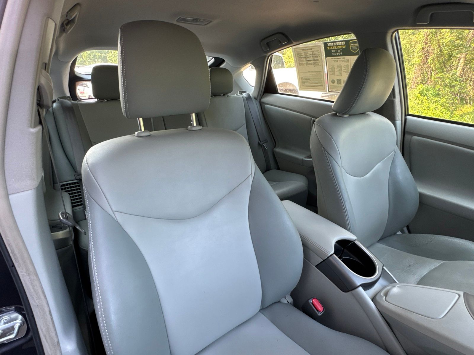 Used 2015 Winter Gray Metallic Toyota Four image 27