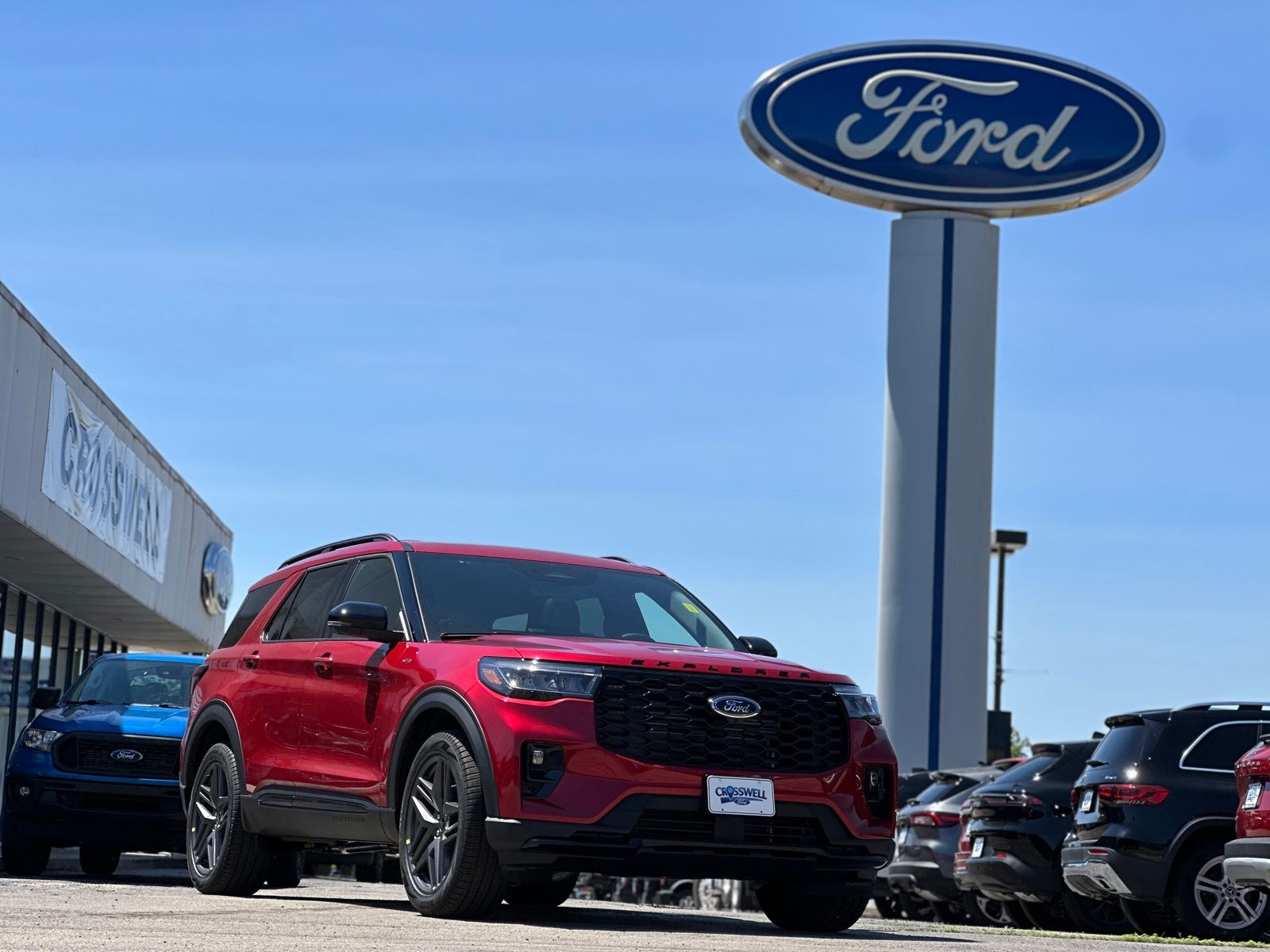2026 Ford Explorer ST-LINE 4WD's photo