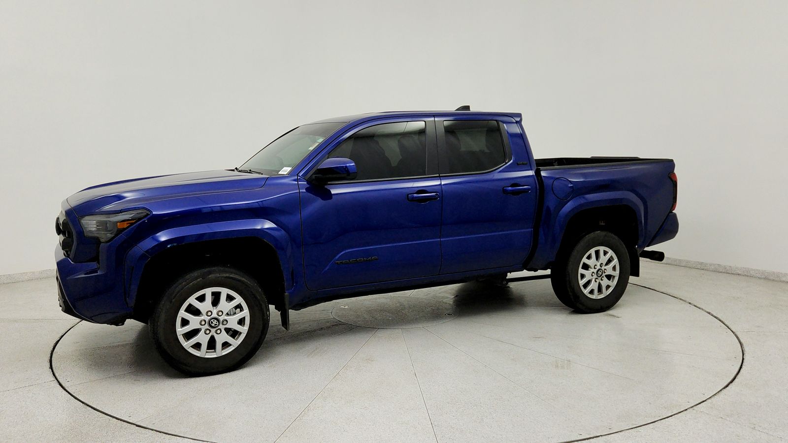 Used 2024 Blue Toyota SR5 image 3