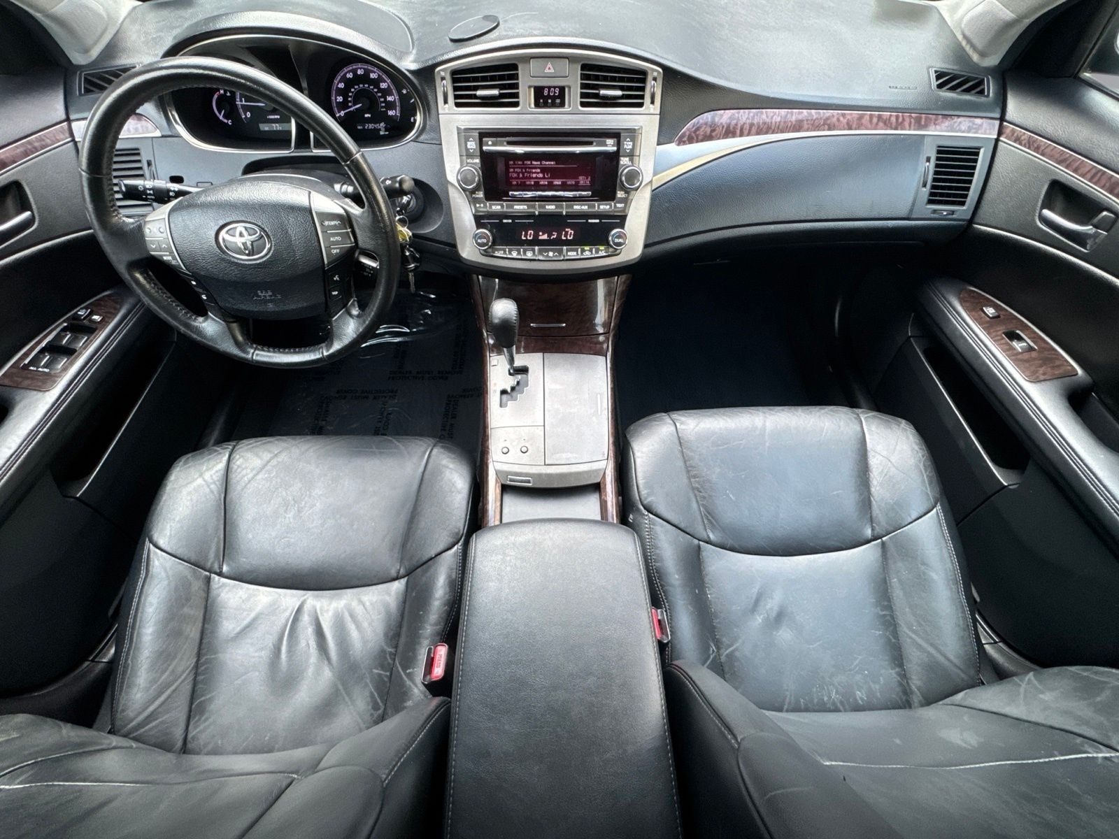 Used 2012 Classic Silver Metallic Toyota Base image 3