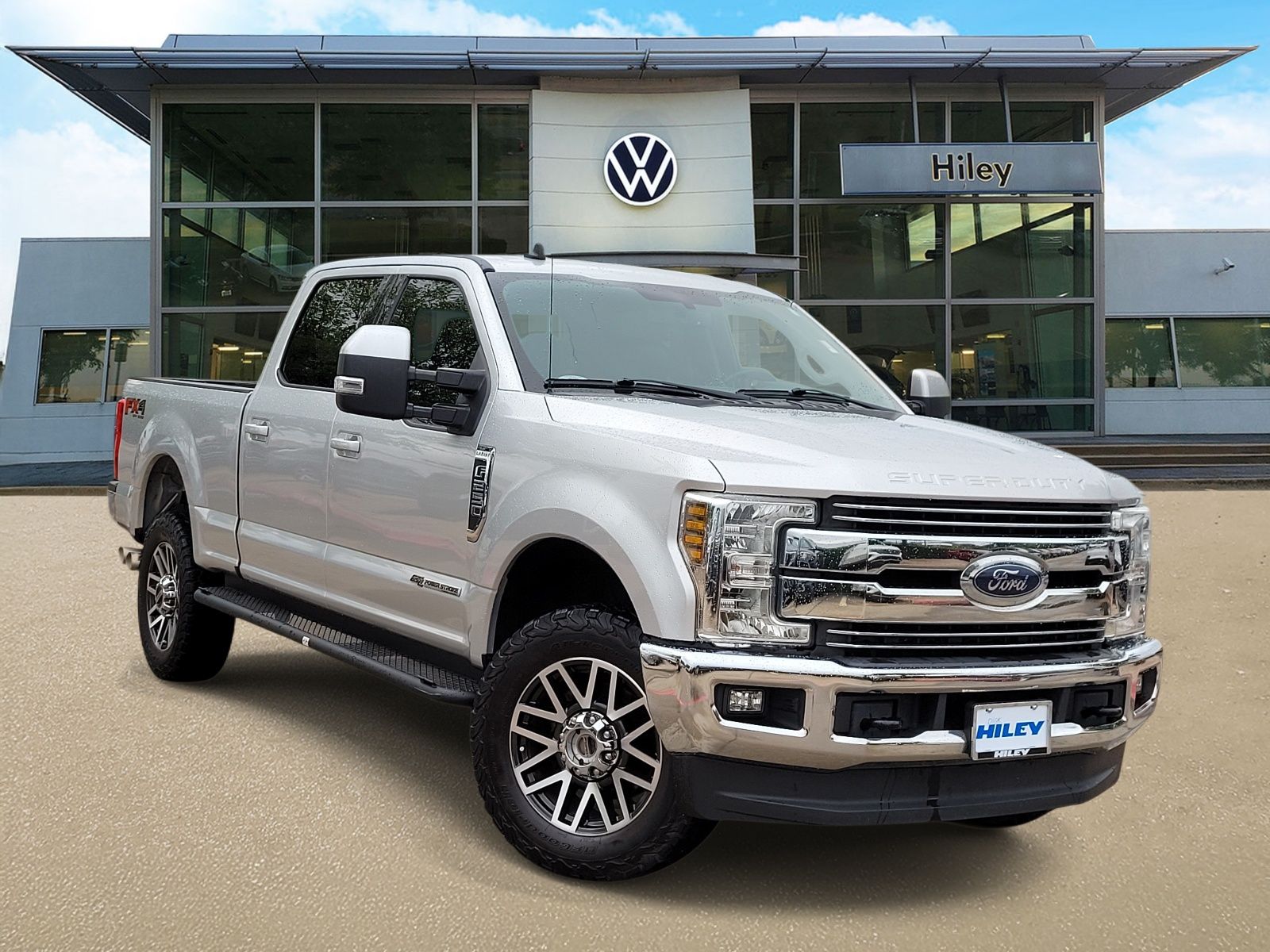 2019 Ford F-250 Lariat 4x4 Crew Cab 6-3/4' Box's photo