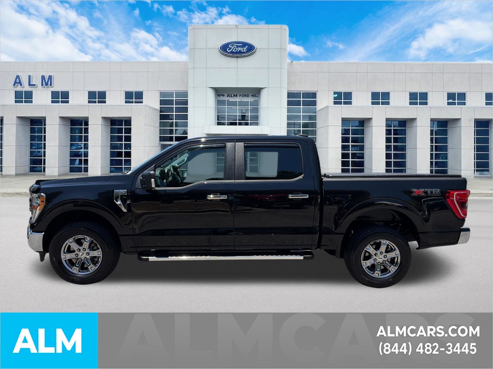 Used 2023 Black Ford XLT image 9