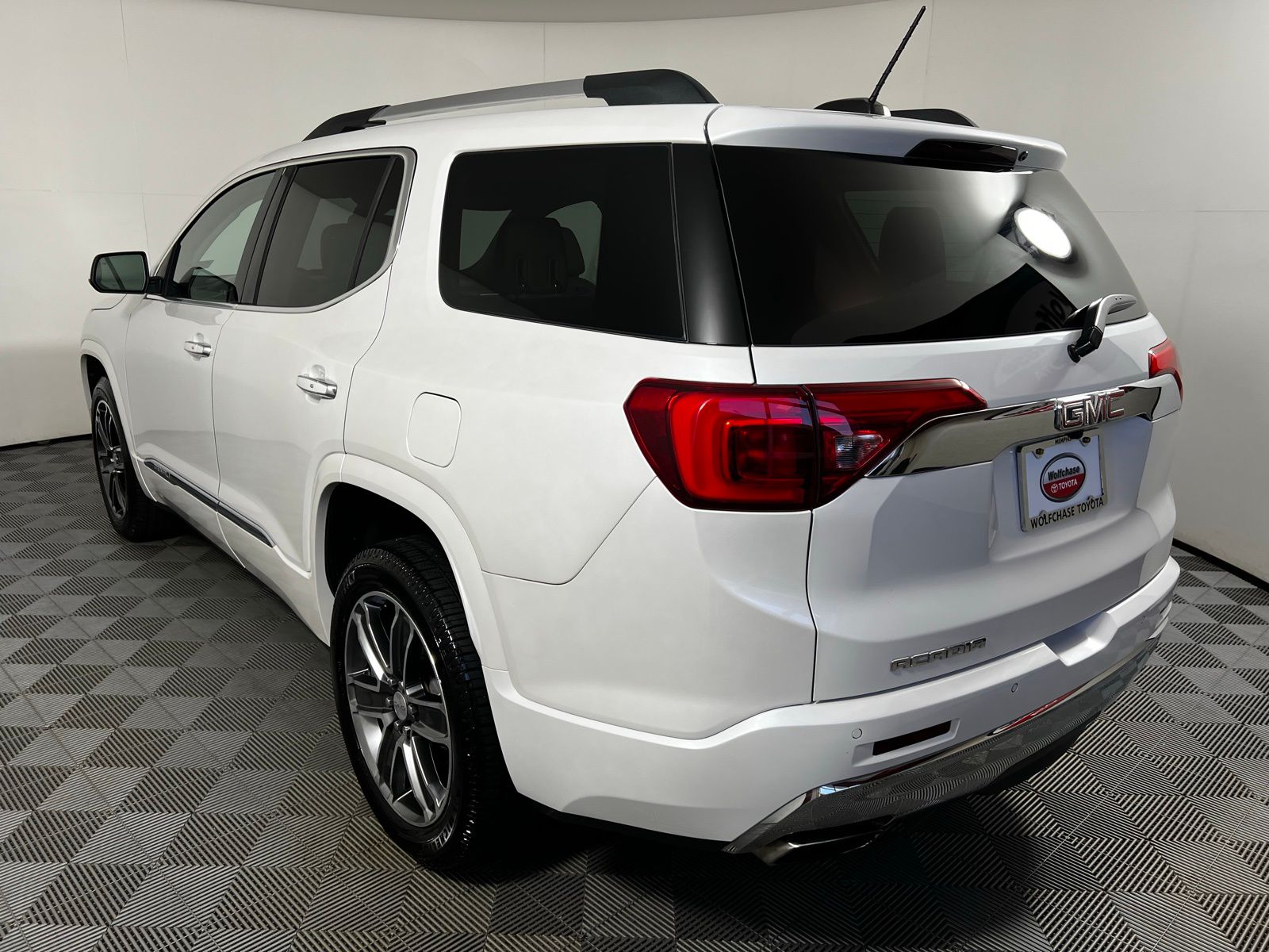 2019 GMC Acadia Denali 7