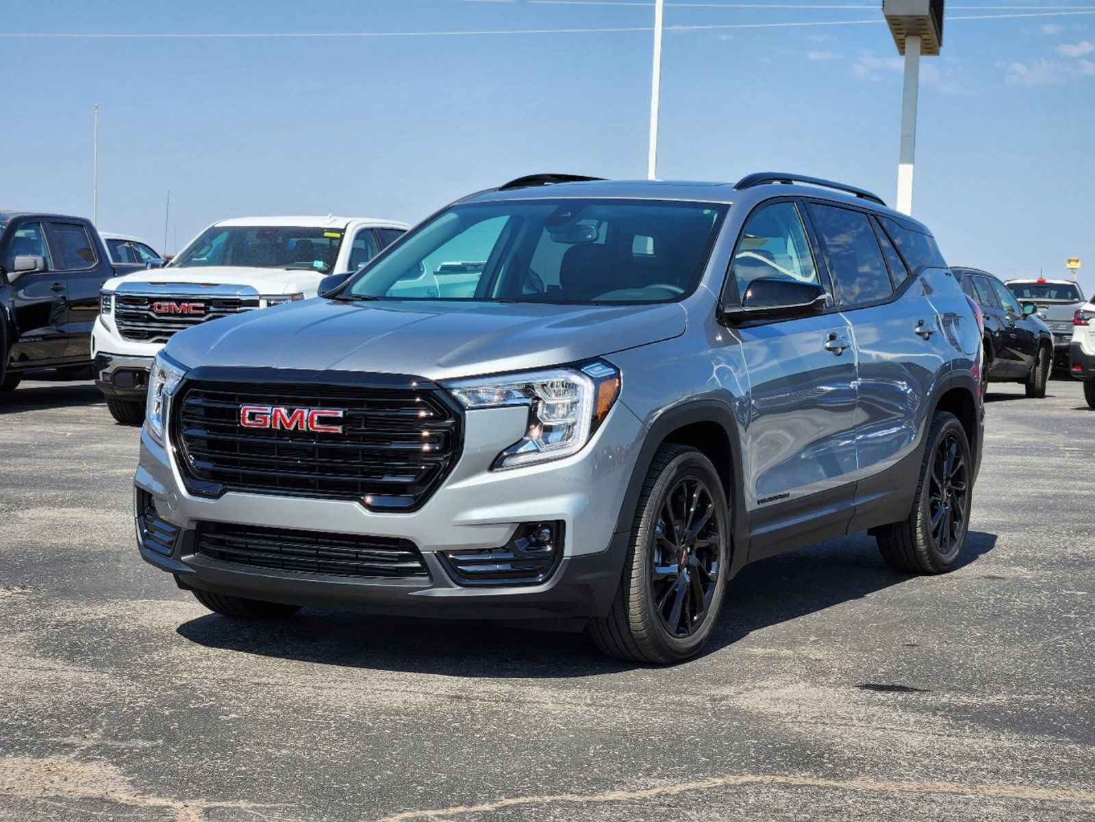 2024 GMC Terrain SLT 2