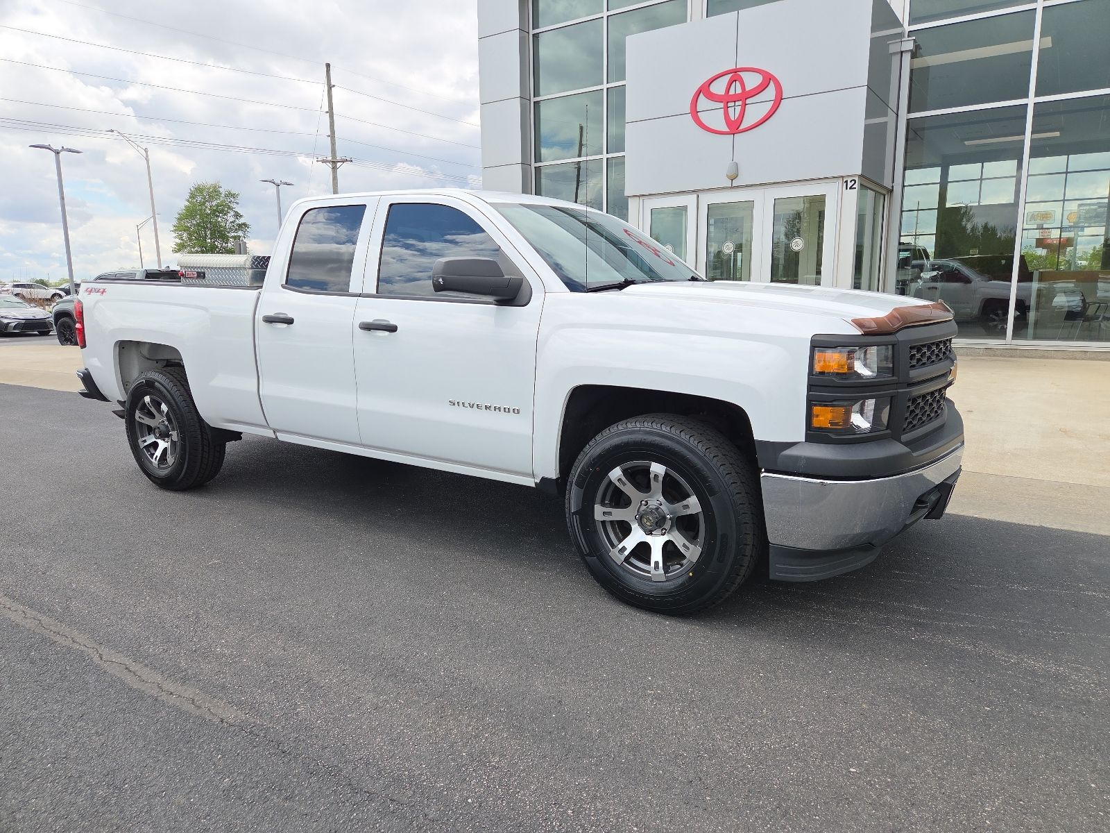 used 2014 Chevrolet Silverado 1500 car, priced at $13,569