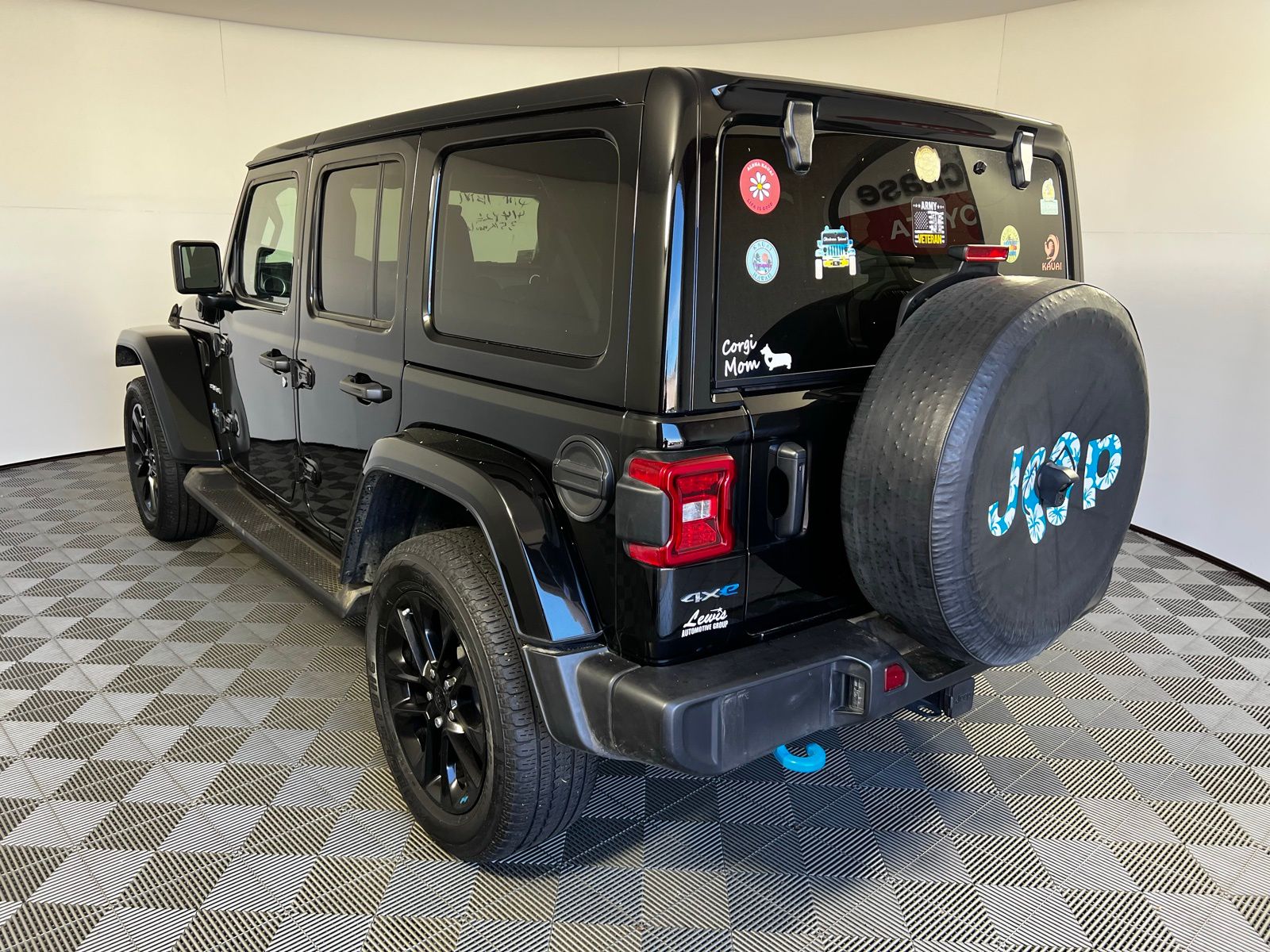 Thumbnail: 2022 Jeep Wrangler - 7