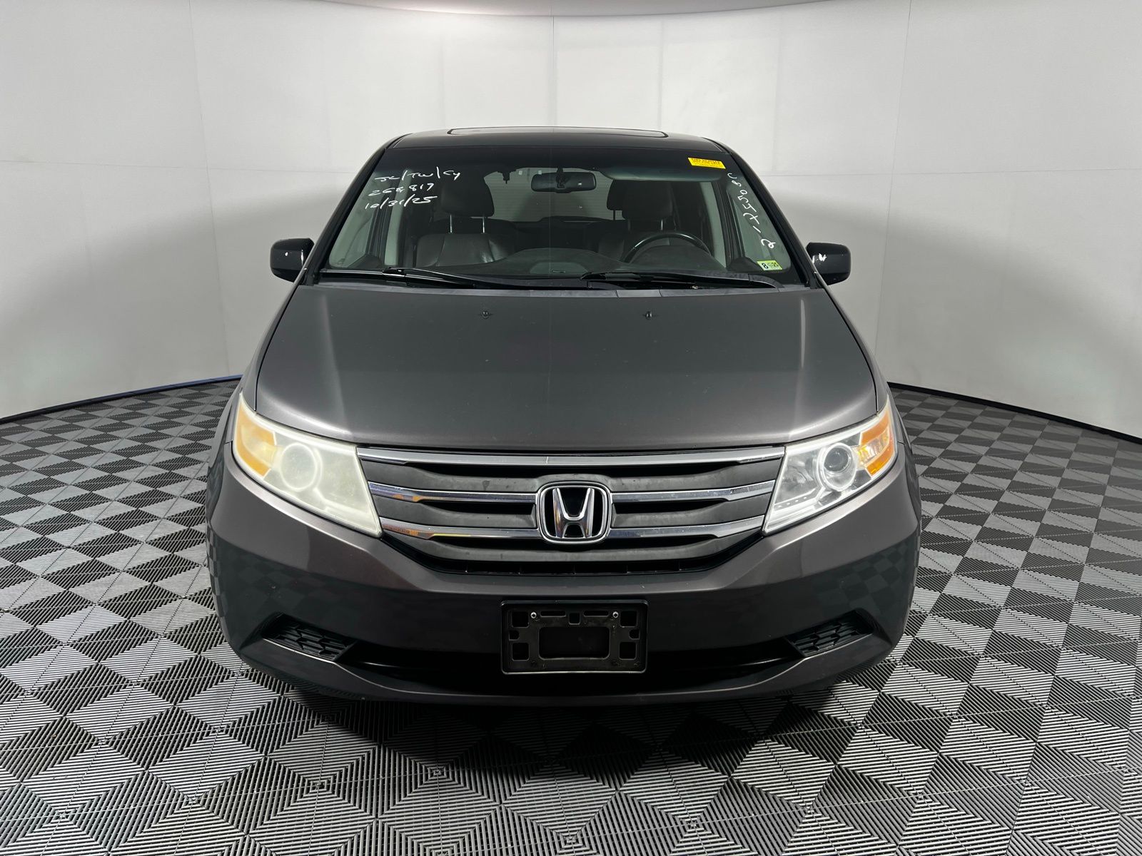 Thumbnail: 2012 Honda Odyssey - 2