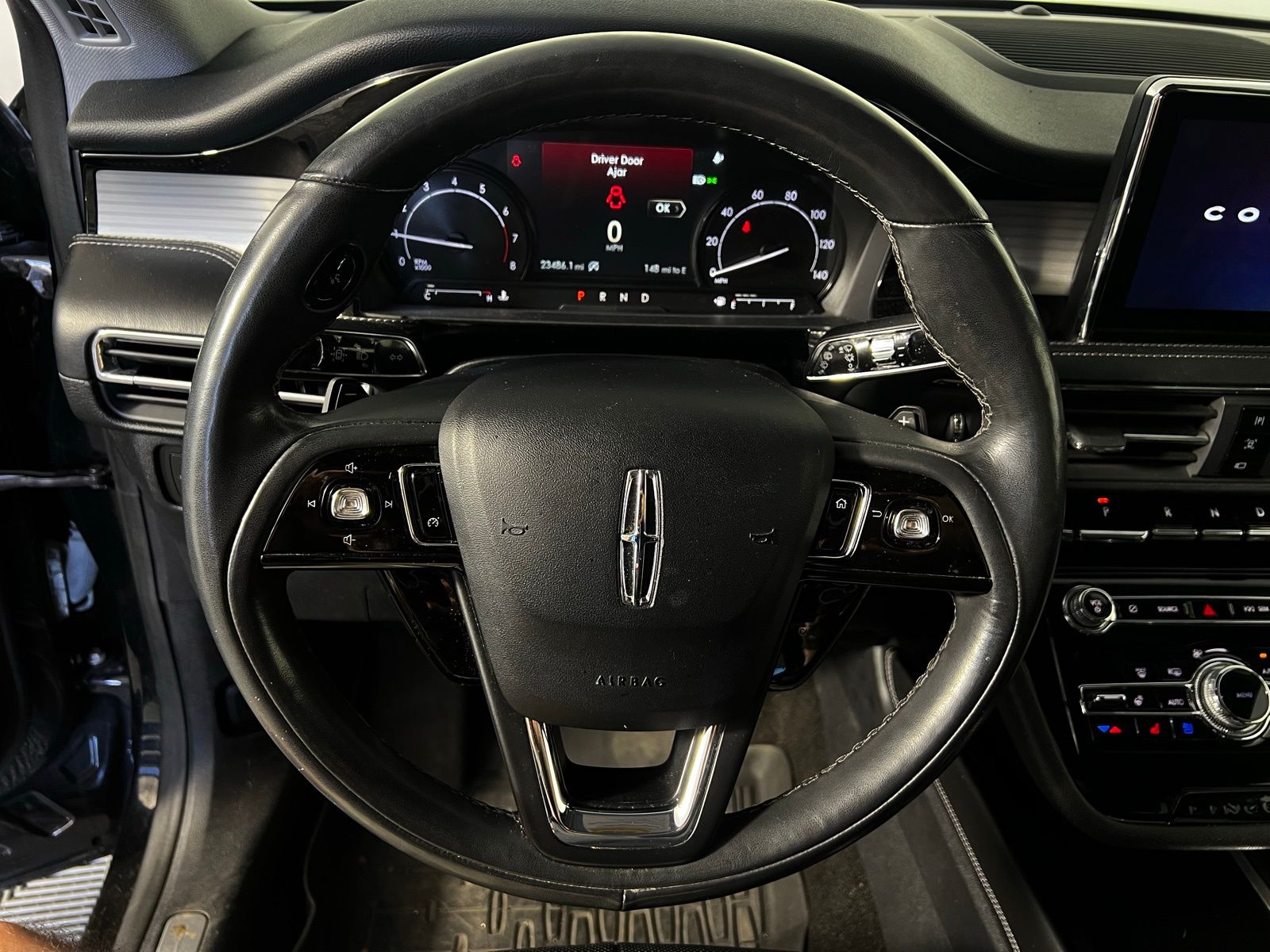 Thumbnail: 2021 Lincoln Corsair - 10