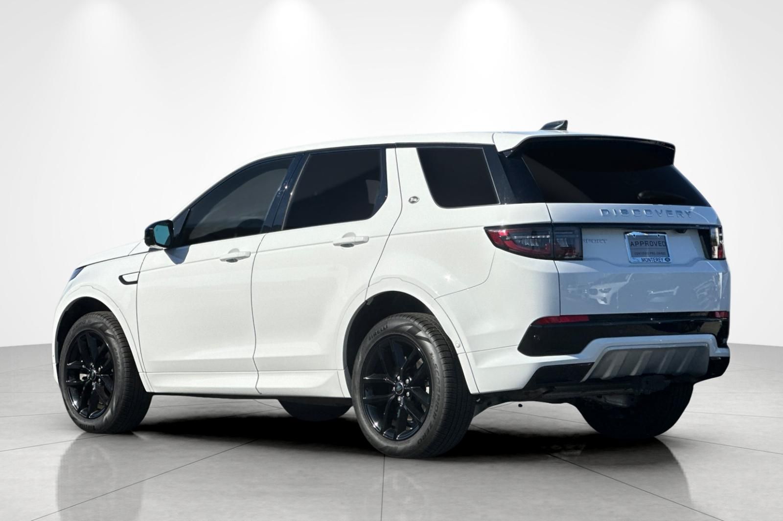 View vehicle photo 4