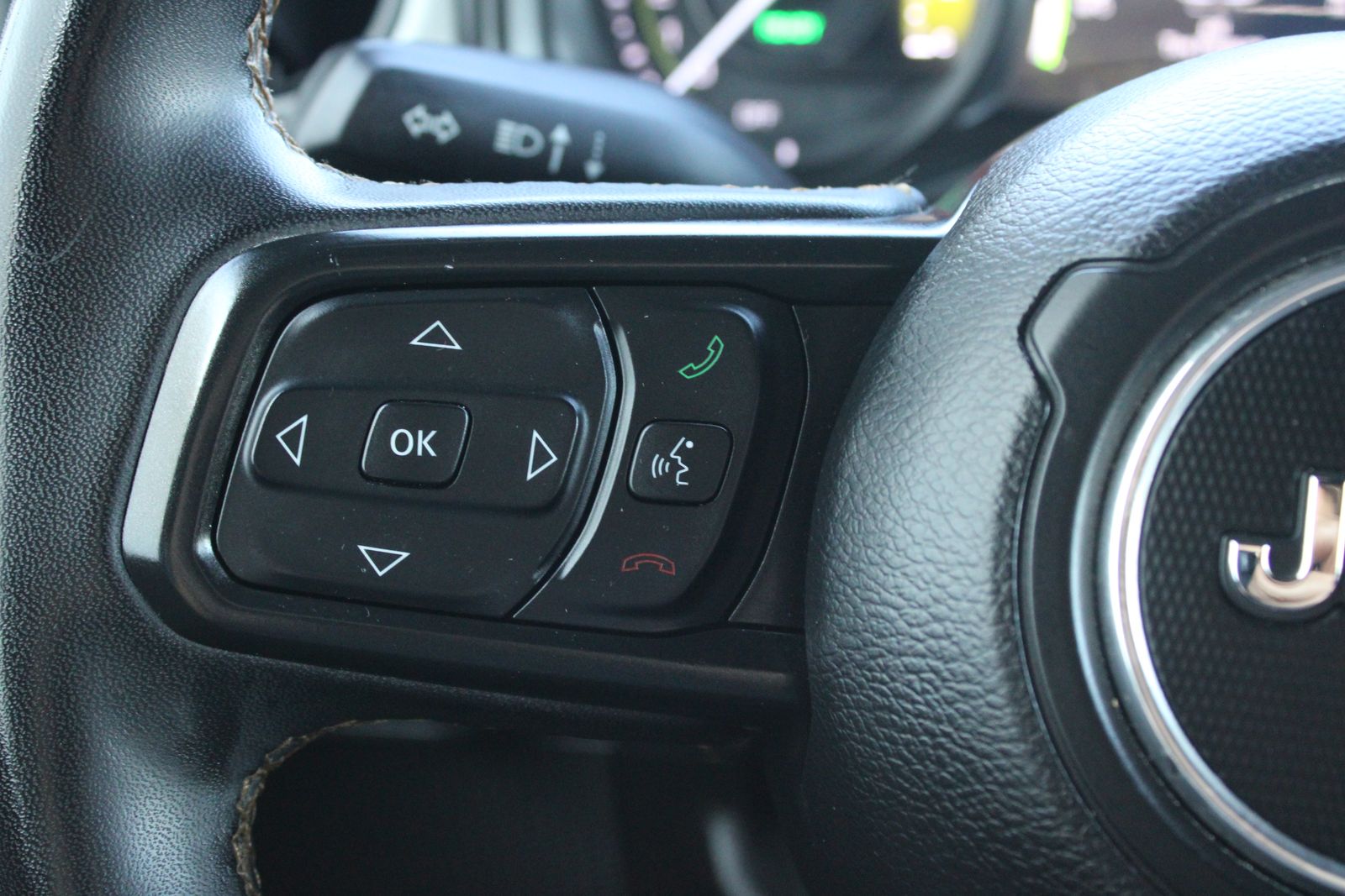 Used 2024 Black Jeep Sport S 4xe image 29