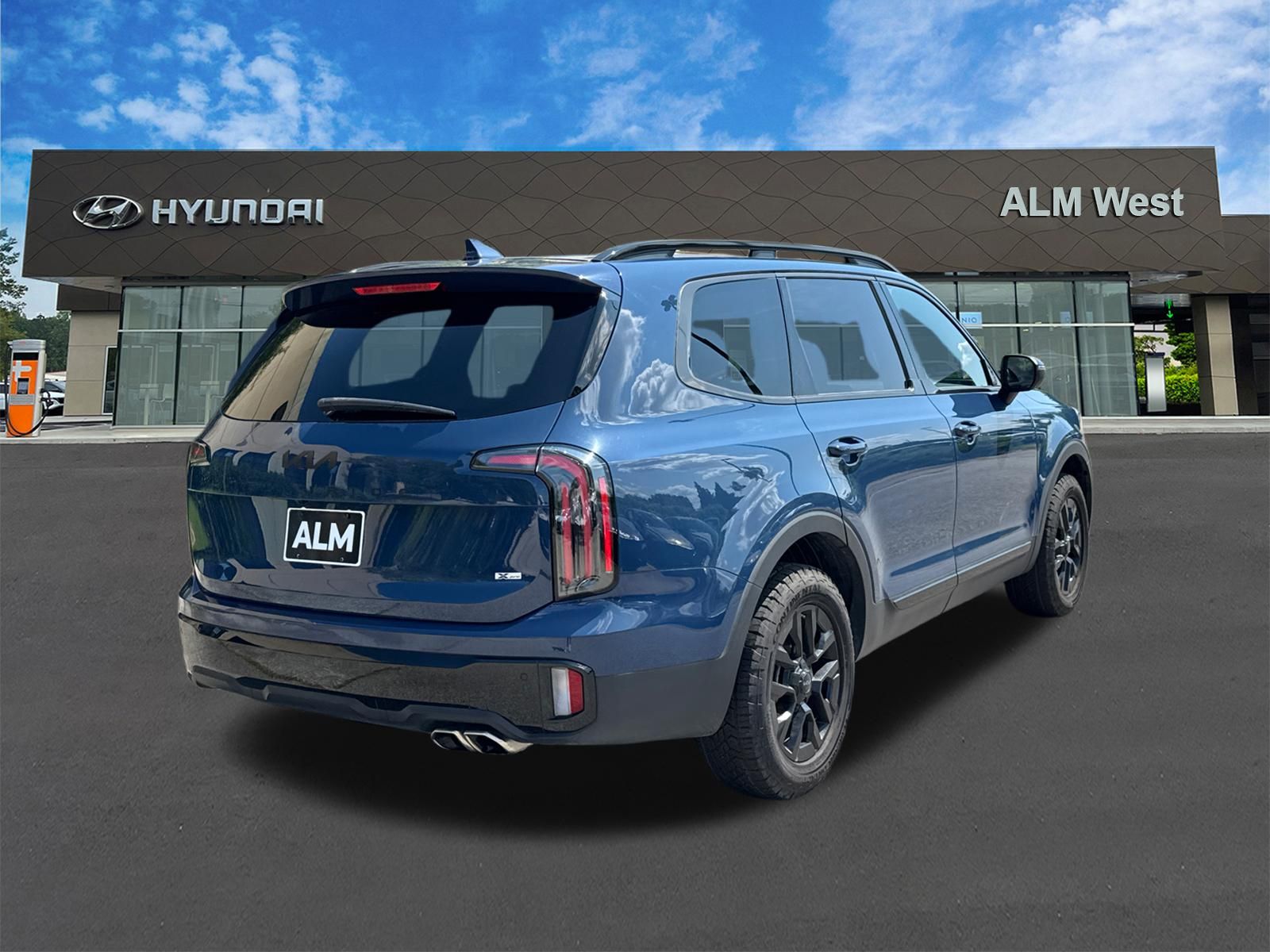 Used 2025 Black Kia EX X-Pro image 5