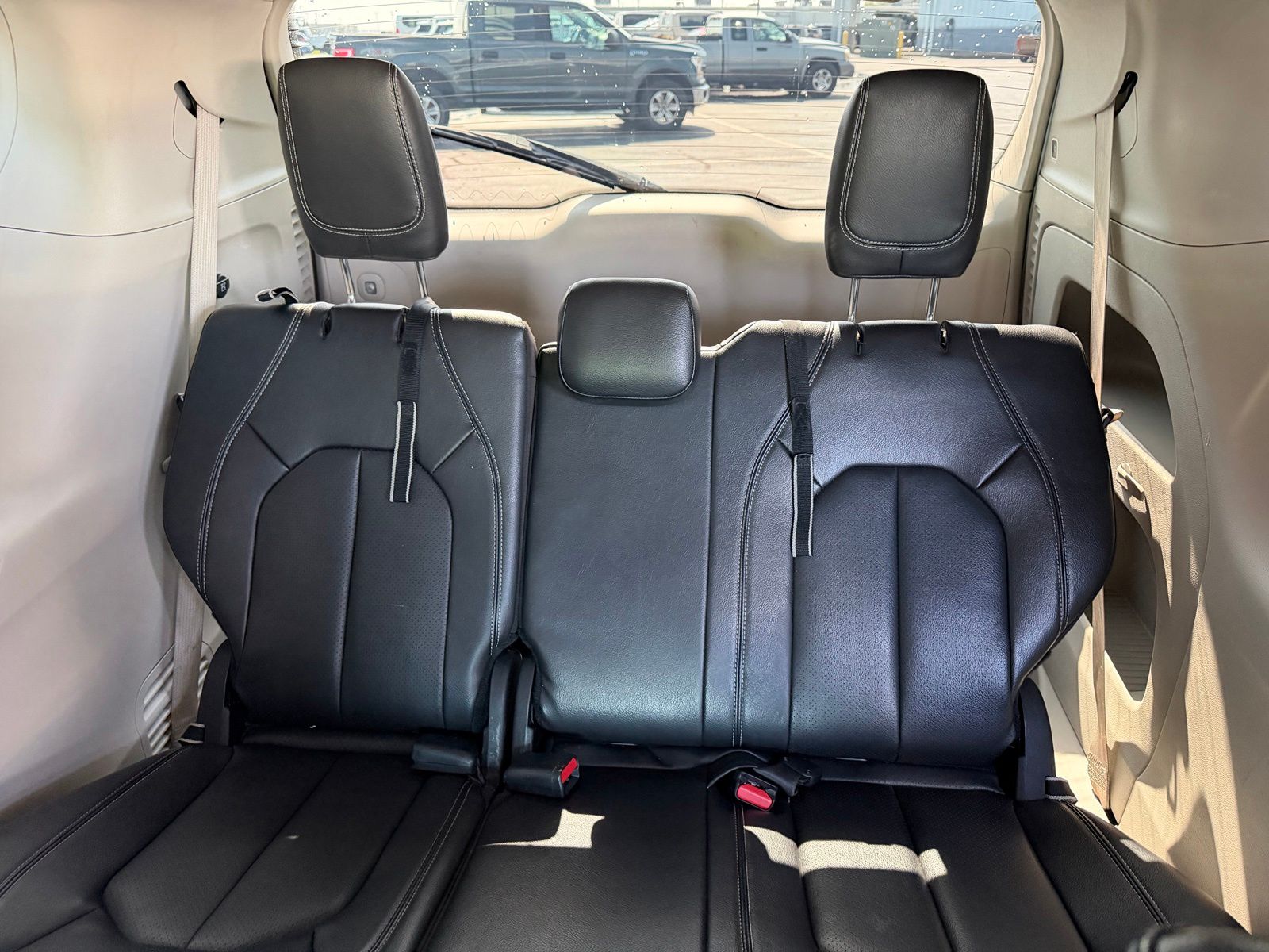 2022 Chrysler Pacifica image 15