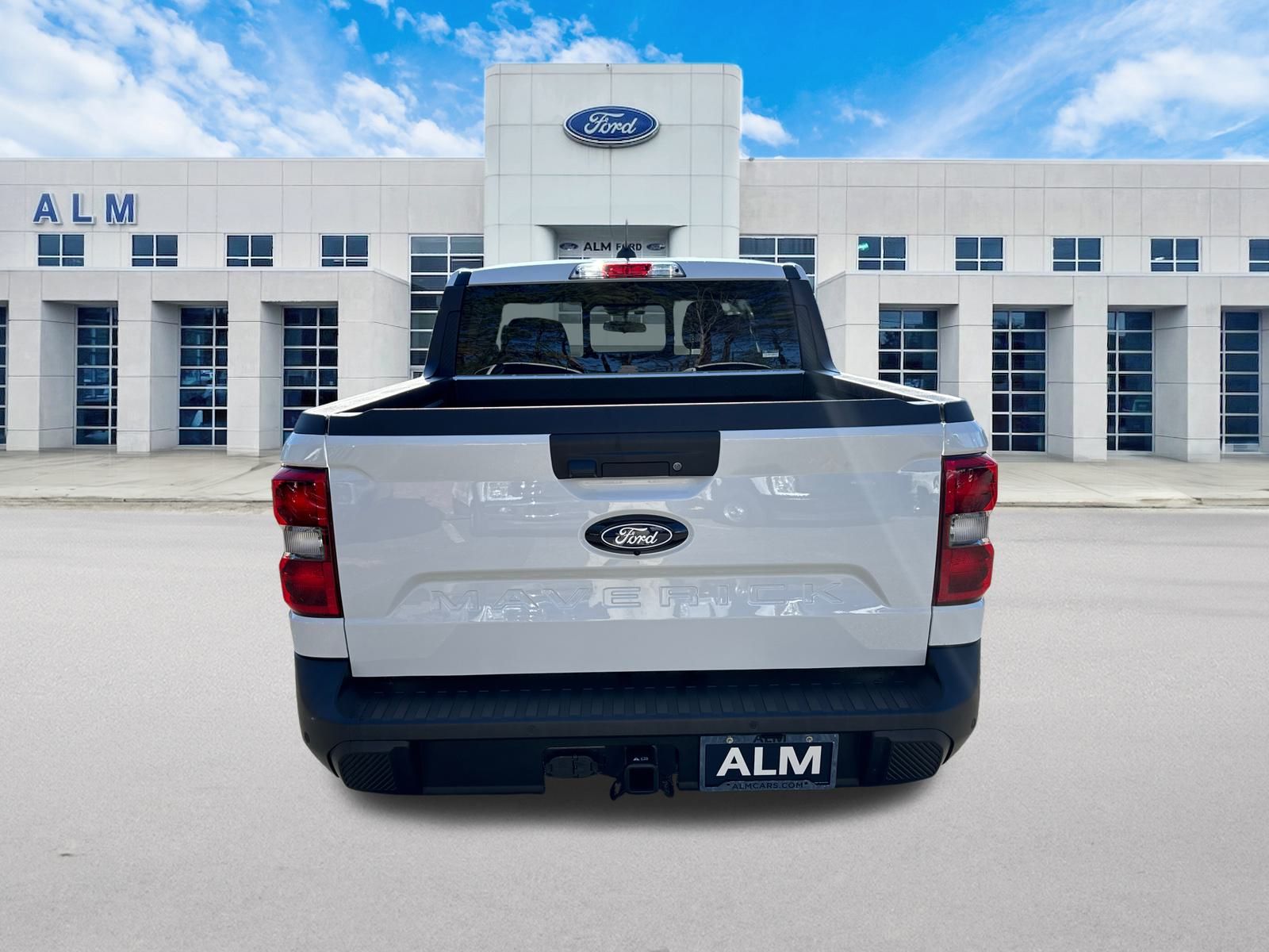 New 2026 Oxford White Ford Lariat® image 7