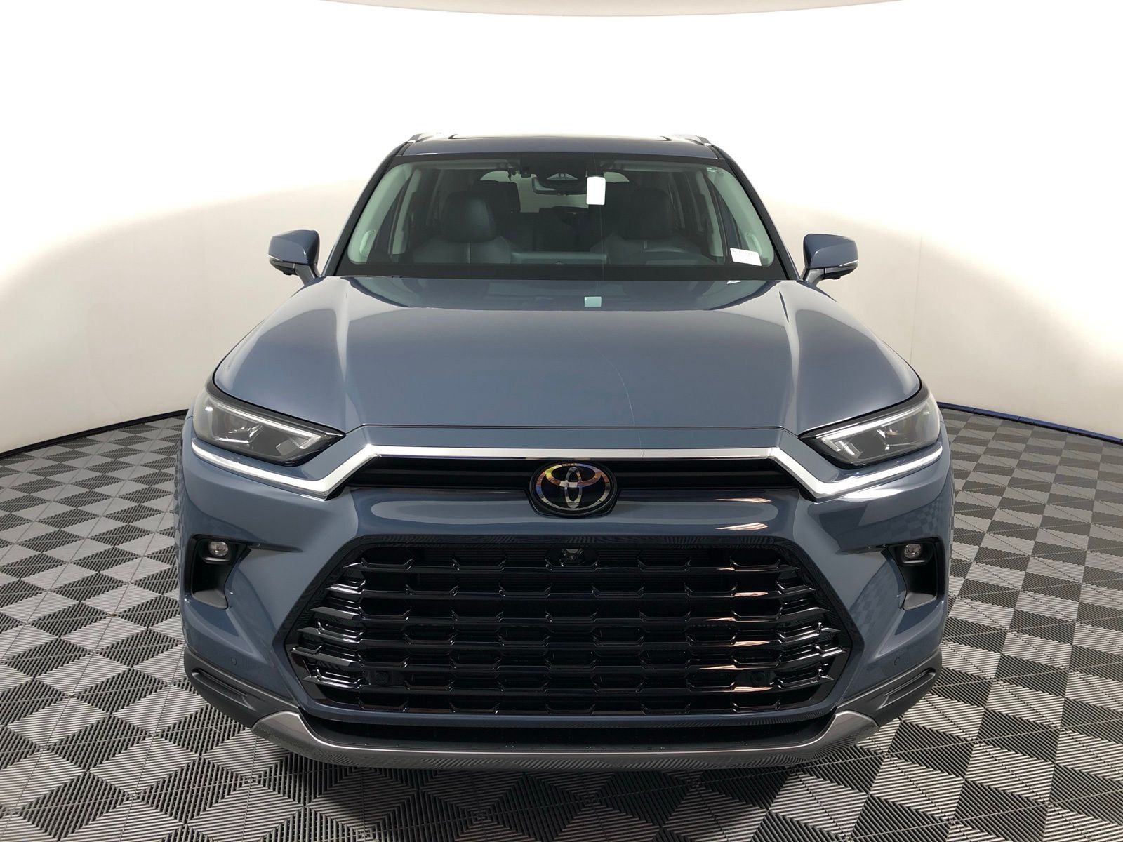 Thumbnail: 2026 Toyota Grand Highlander - 2