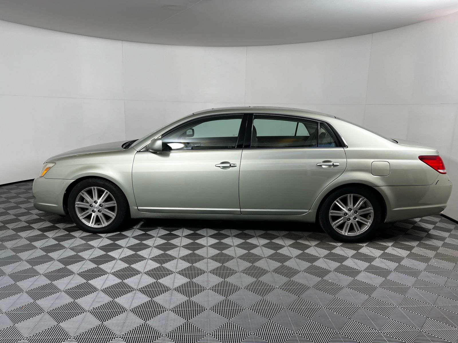Thumbnail: 2007 Toyota Avalon - 8