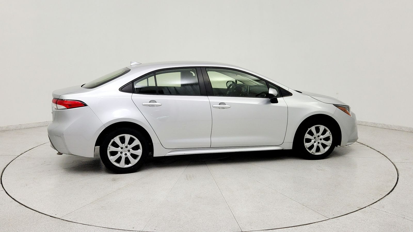 Used 2021 Silver Toyota LE image 8