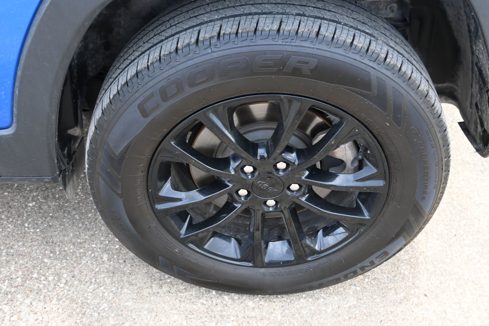 2023 Jeep Cherokee Altitude 4WD