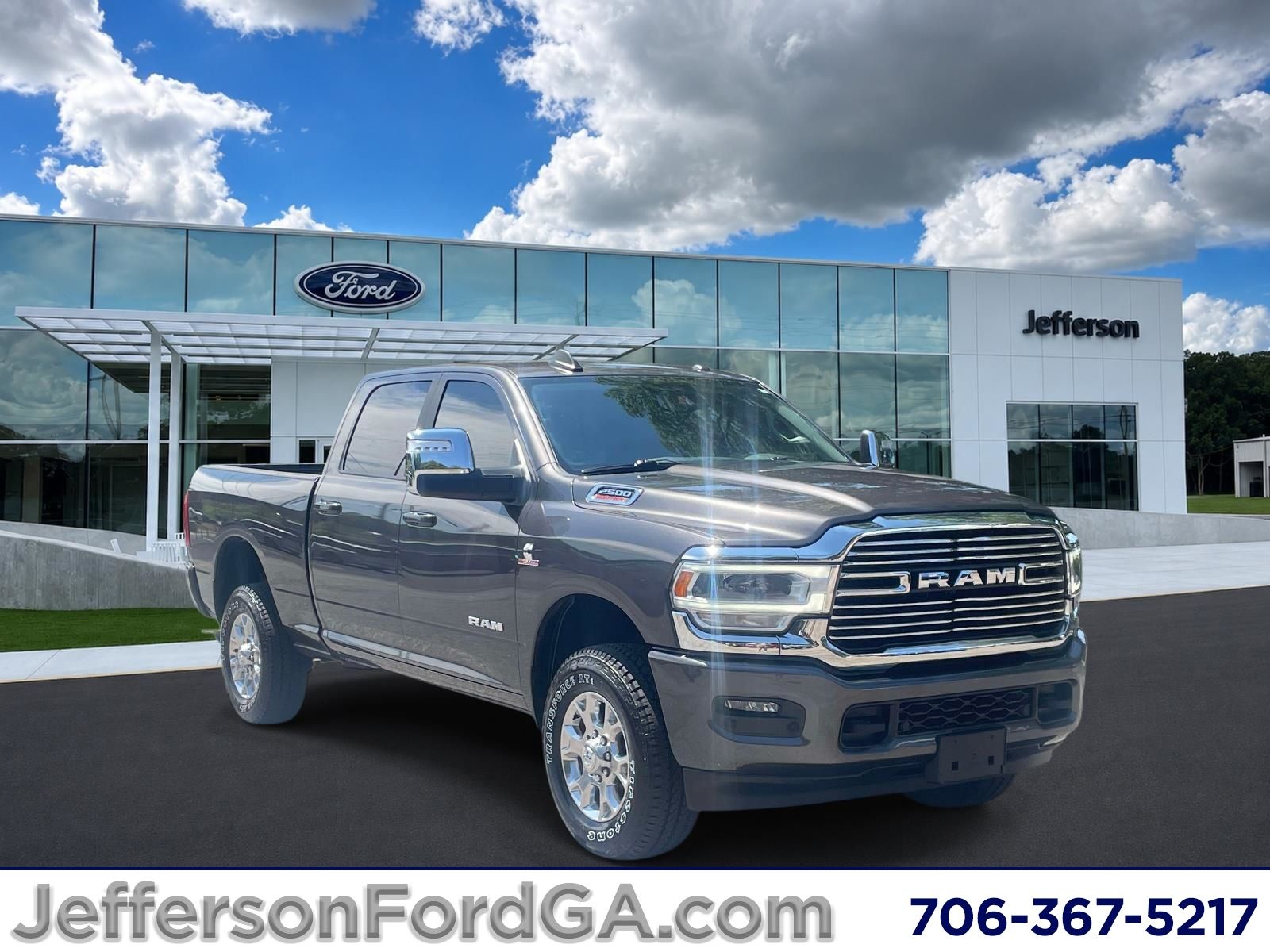 2024 RAM 2500 Crystal Metallic Camioneta Todo terreno 6 velocidades Automática