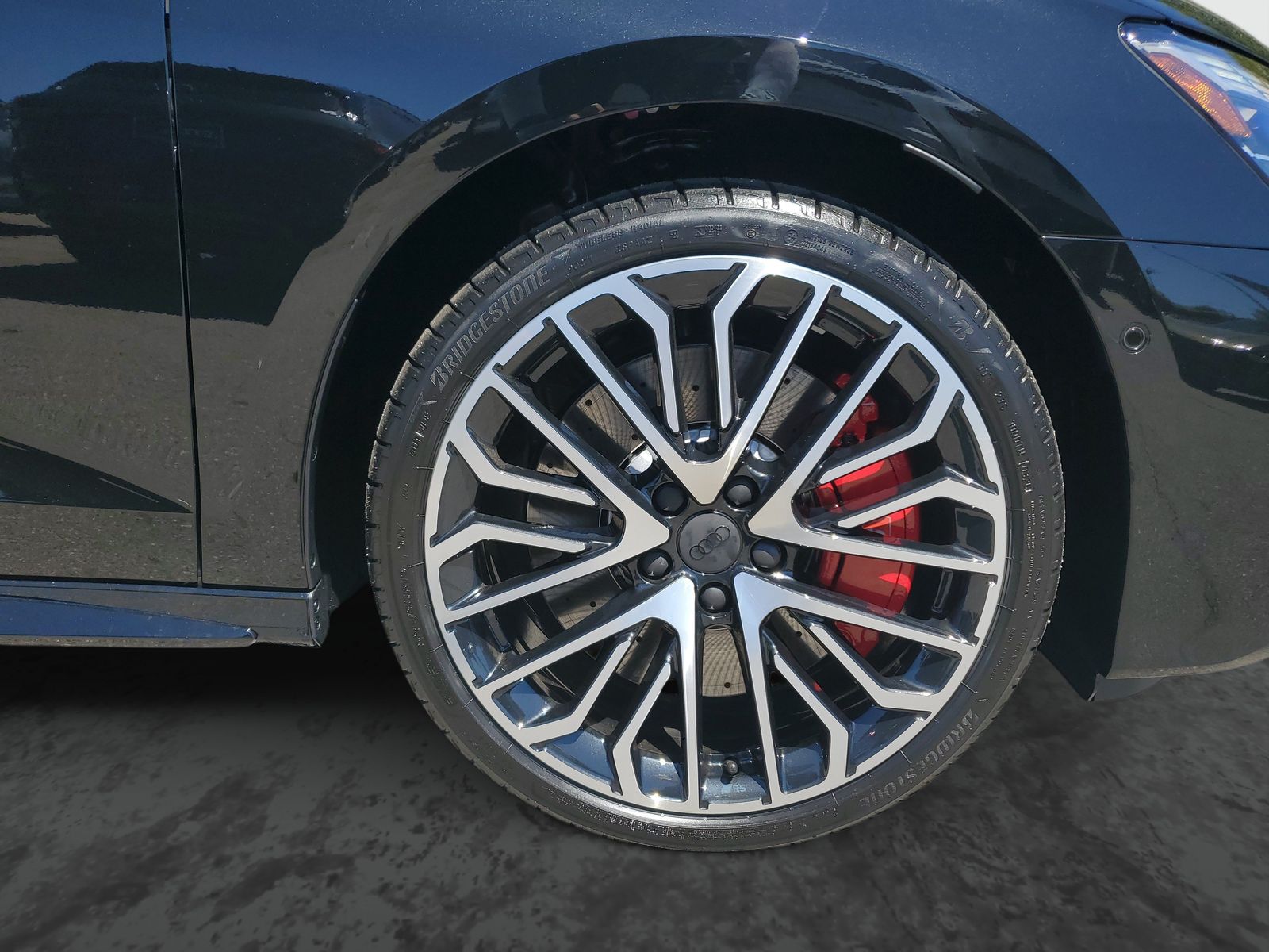 Vehicle photo