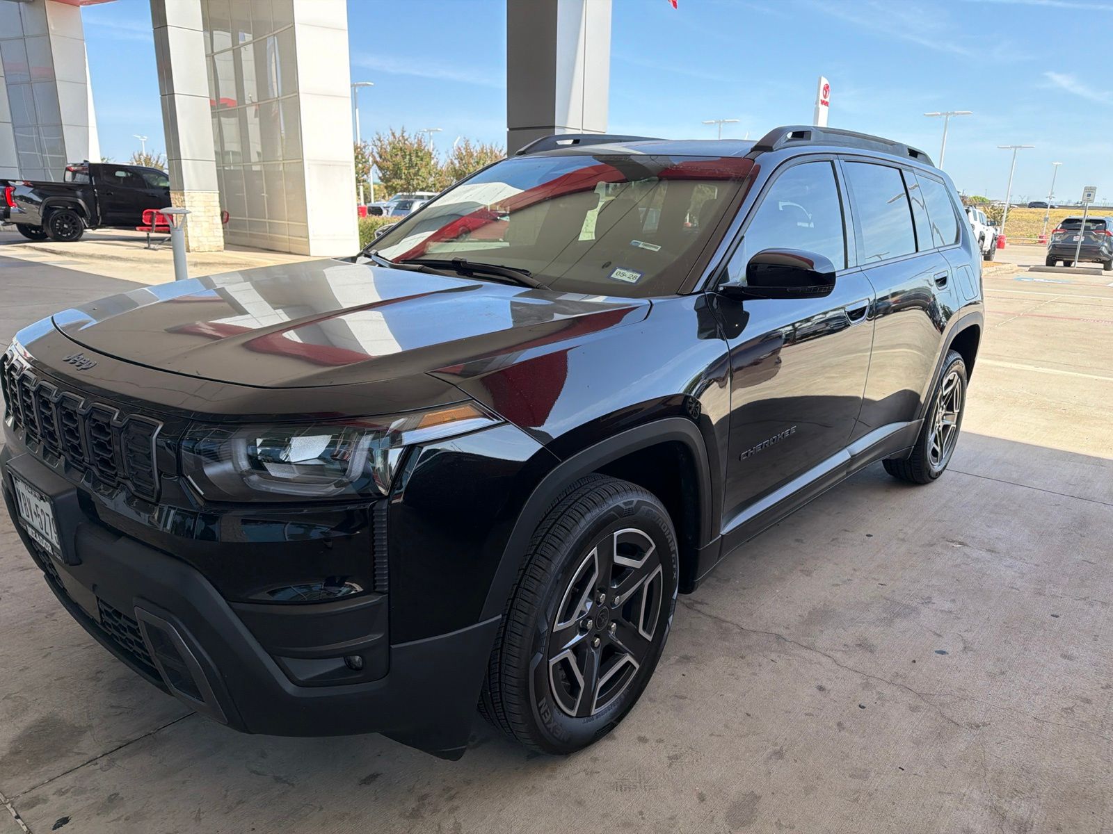 Diamond Black Crystal Pearlcoat 2026 Jeep Cherokee SUV / Crossover Four-Wheel Drive Continuously Variable Transmission
