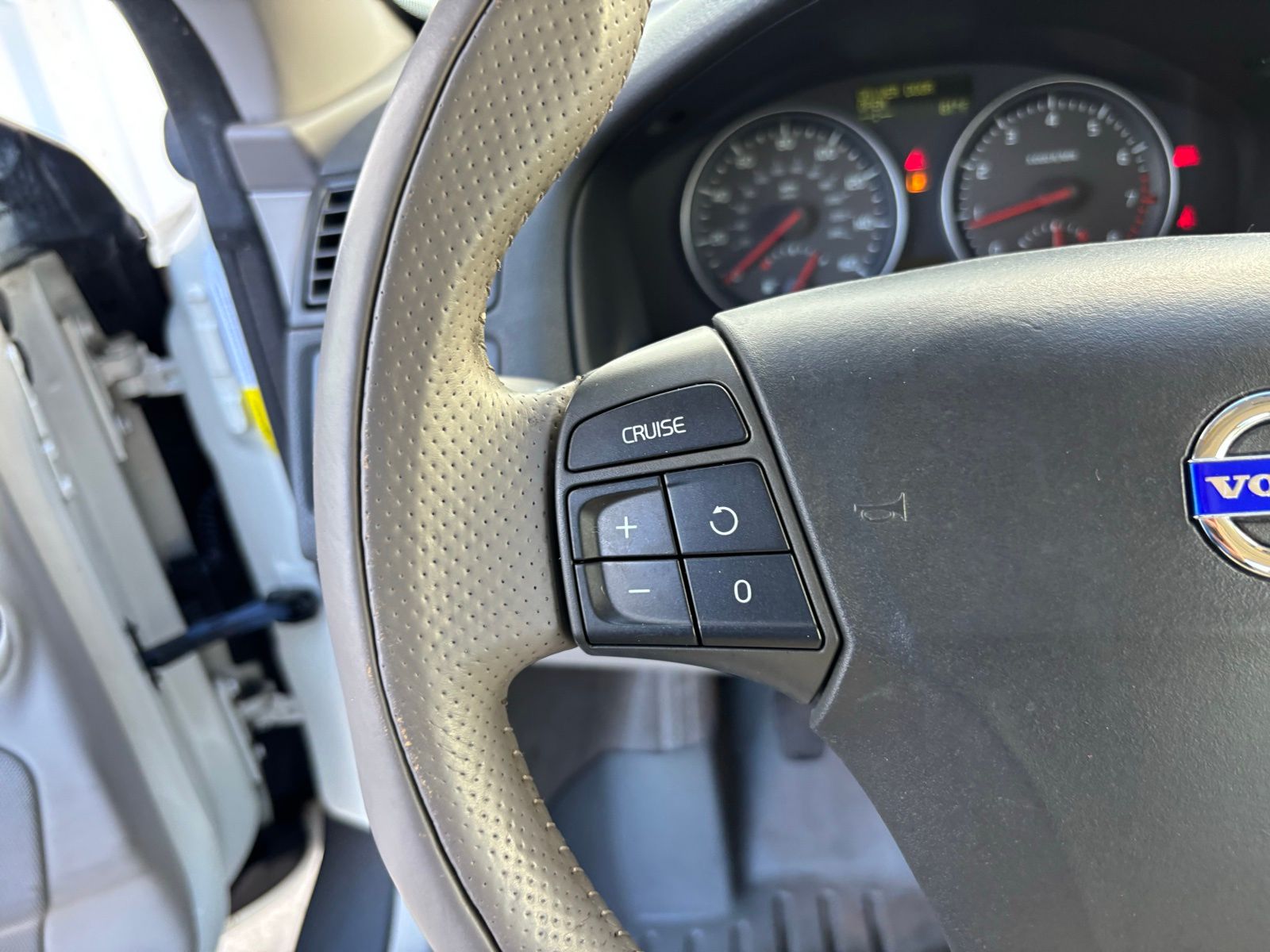 Used Car 2007 Volvo C70  T5 For Sale Under $10,000 In Austin, Texas