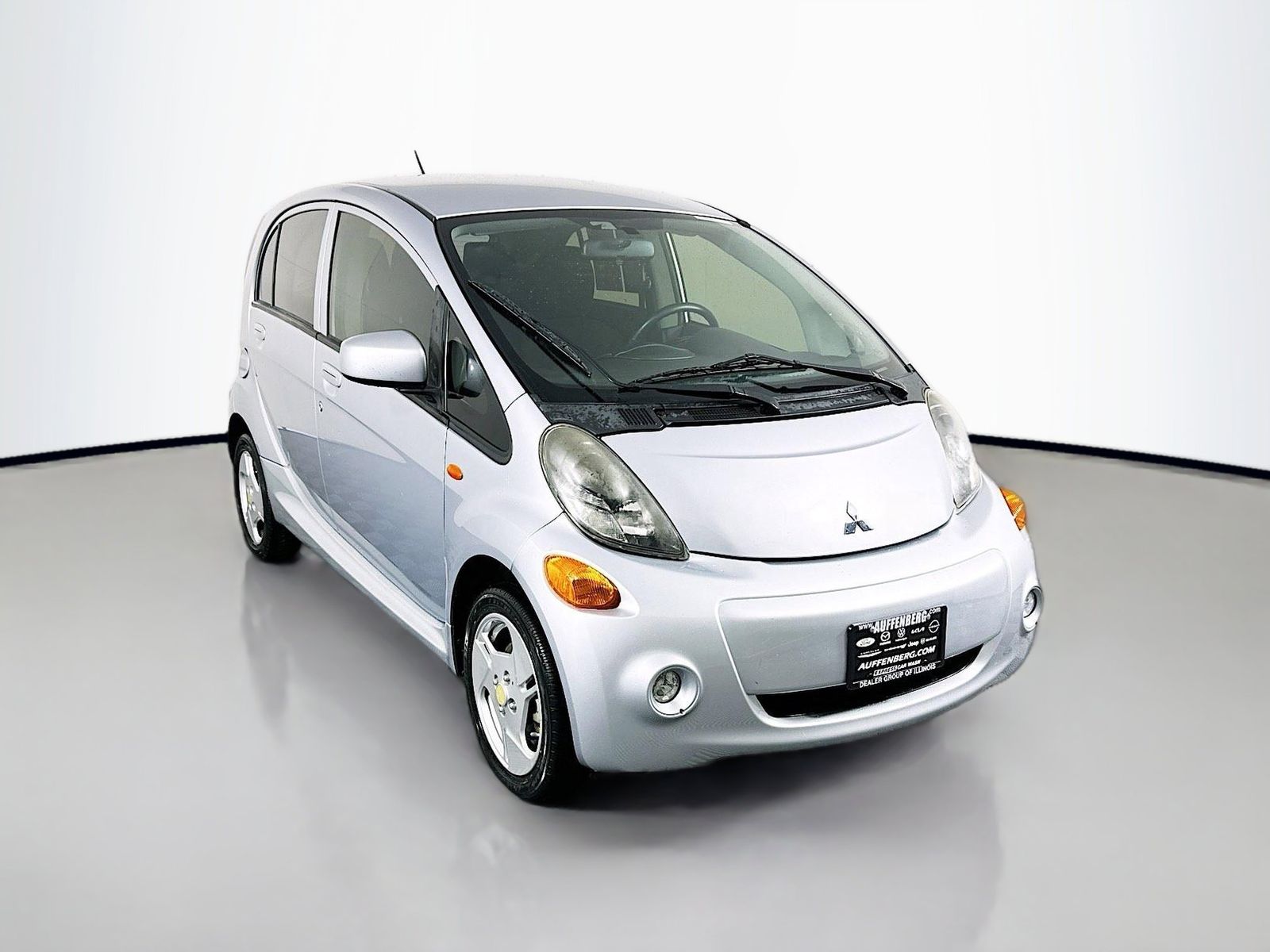 Cool Silver Metallic 2012 Mitsubishi i-MiEV SE Hatchback Rear-Wheel Drive 1-Speed Automatic
