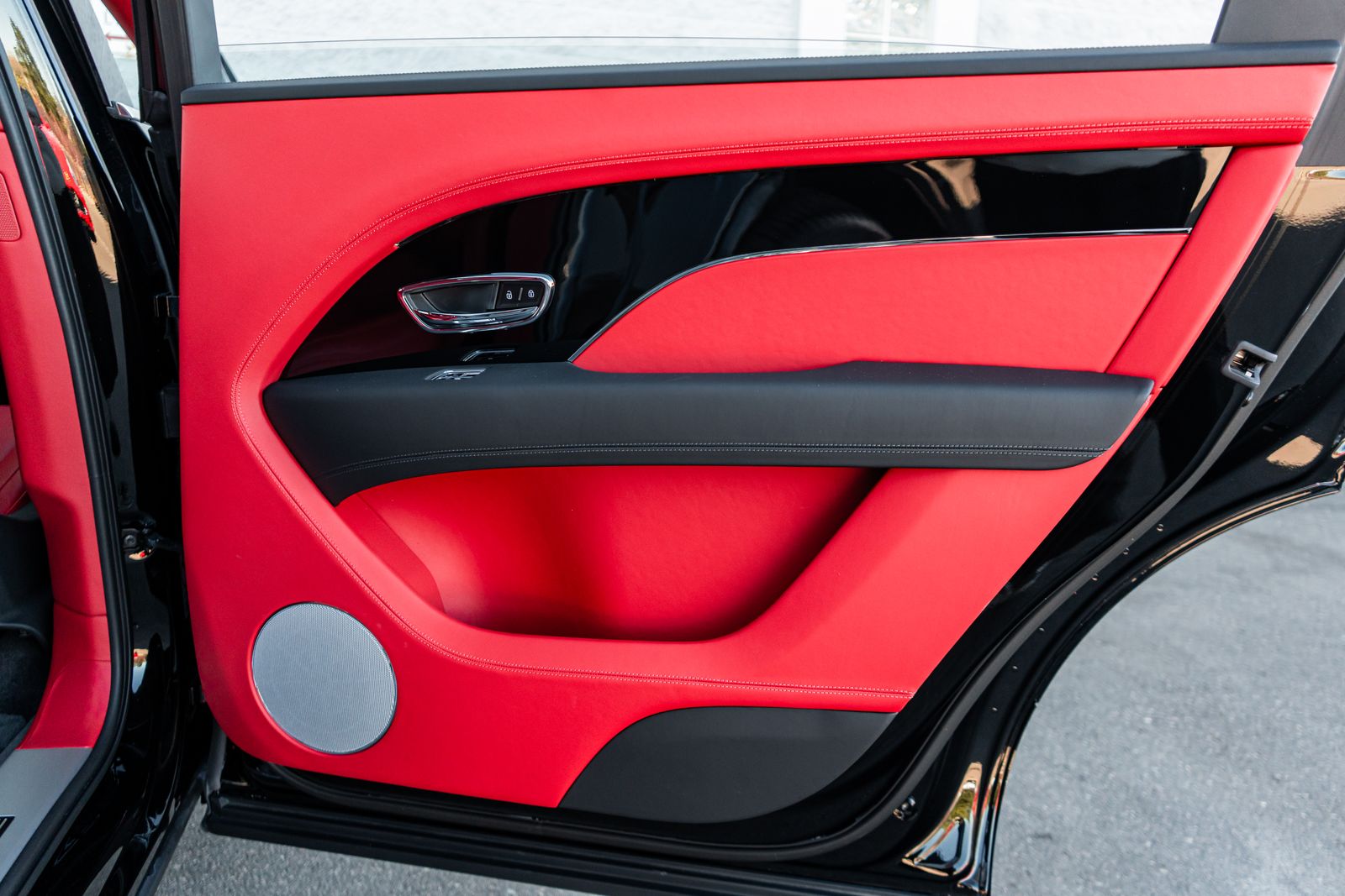 2024 Bentley Bentayga Base - Photo 38