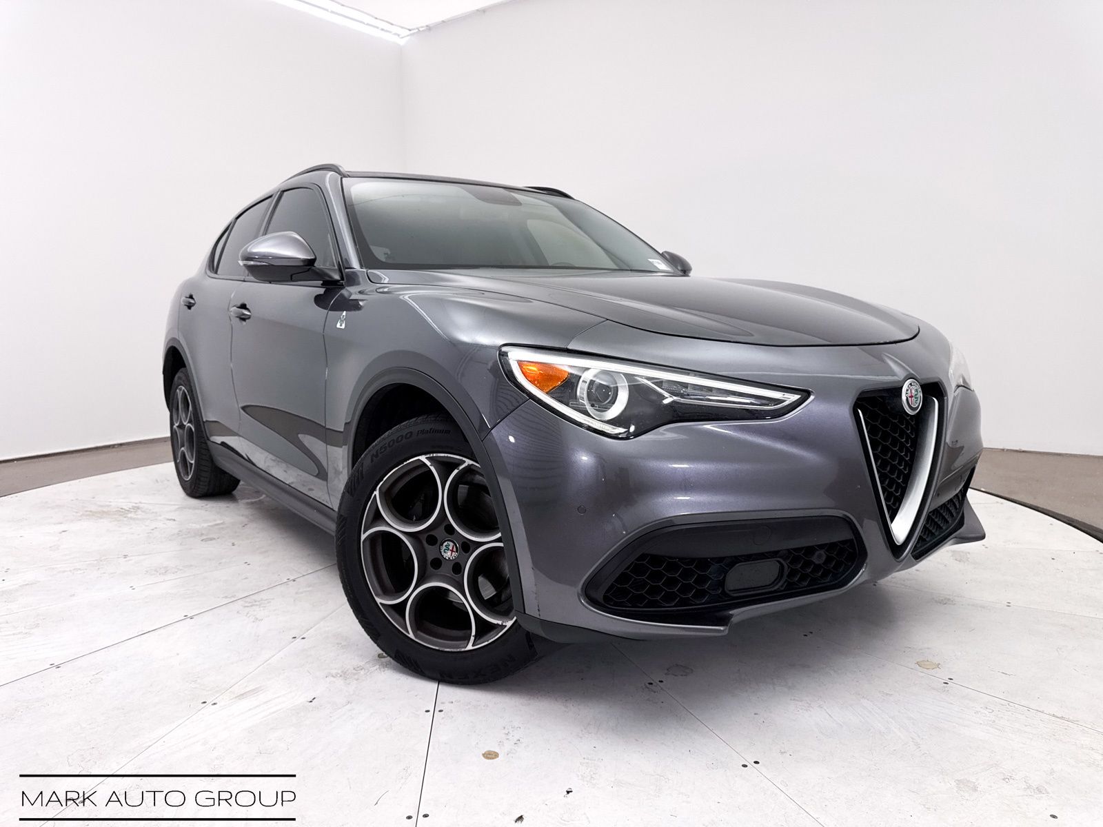 2018 Alfa Romeo Stelvio Base