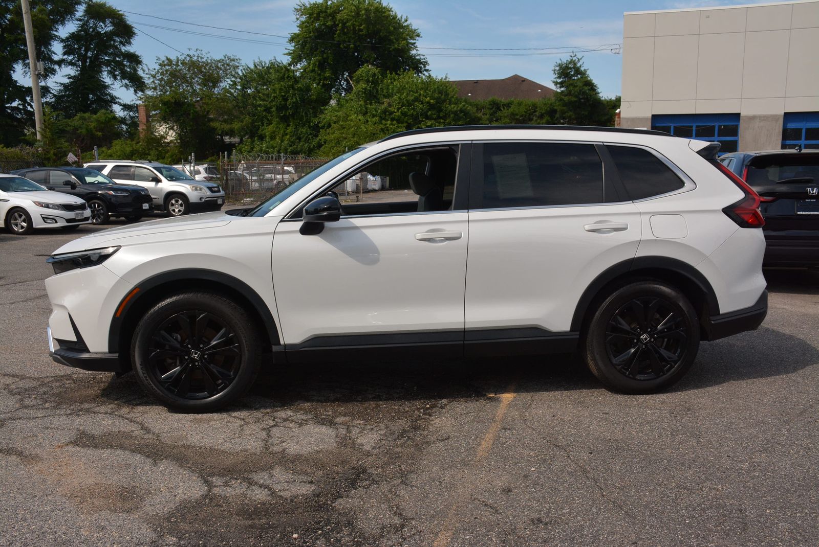 View vehicle photo 2