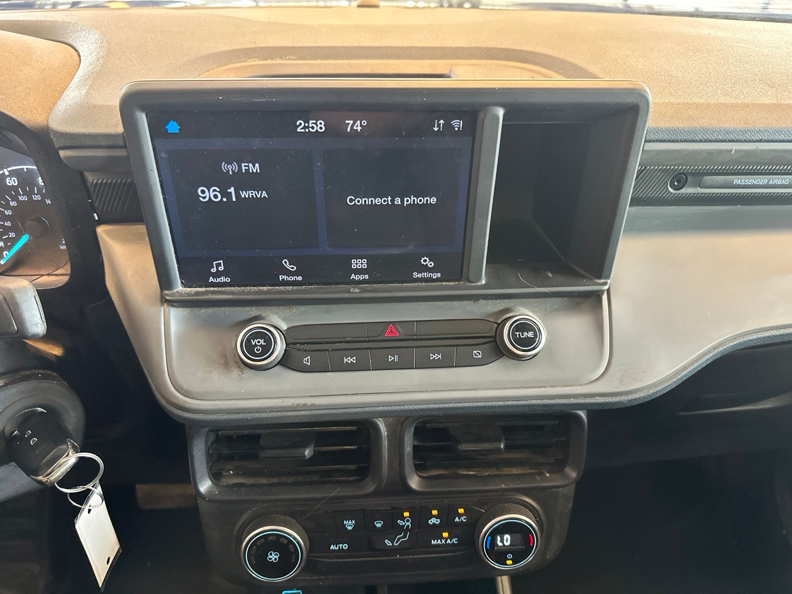 Certified Used 2022 Blue Metallic Ford XL image 20
