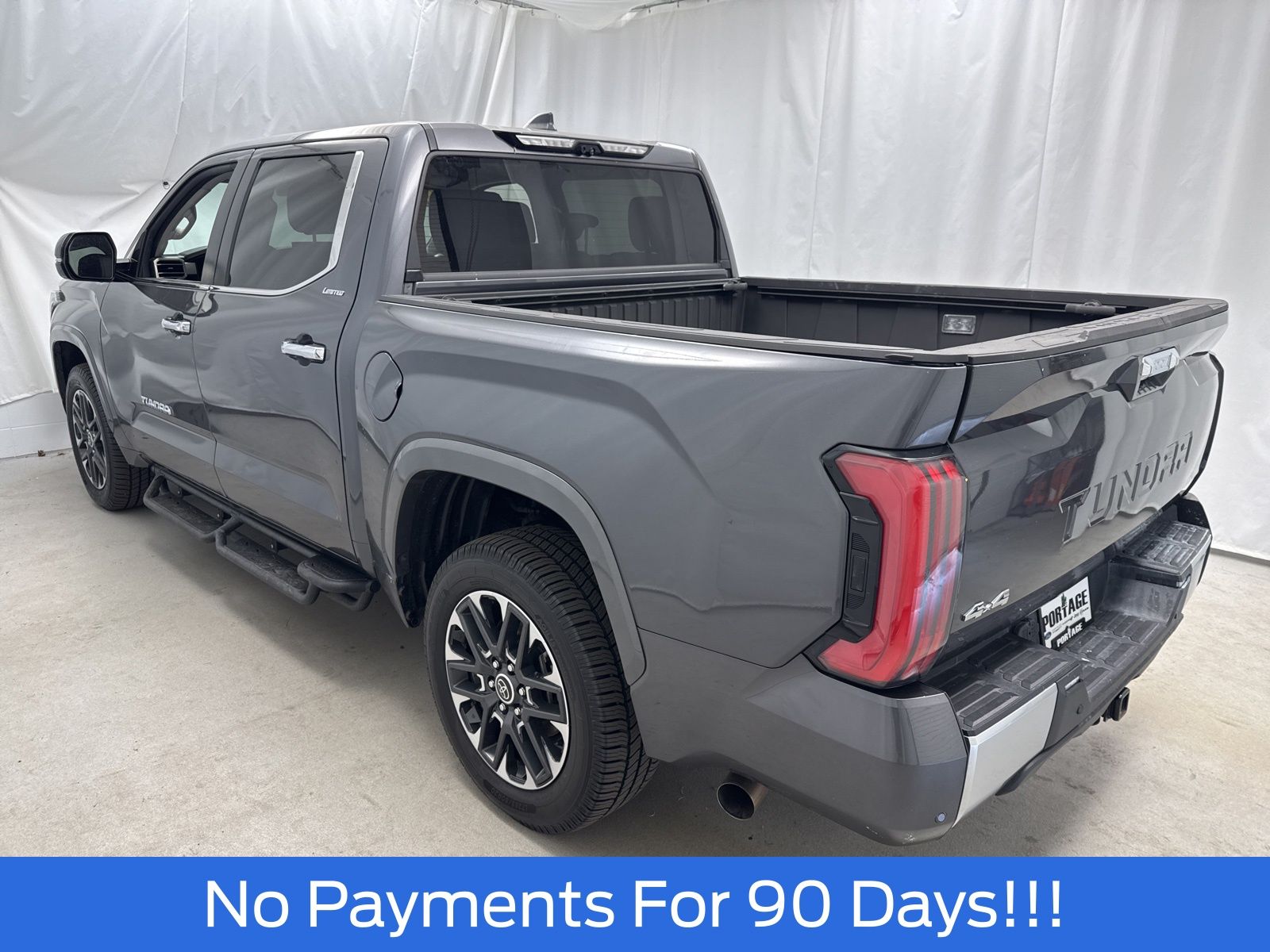 View vehicle photo 6