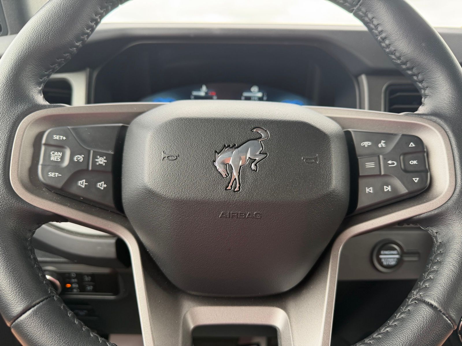 2025 Ford Bronco image 18