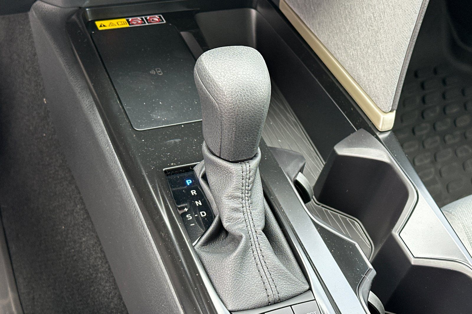 New 2026 White Toyota LE image 23